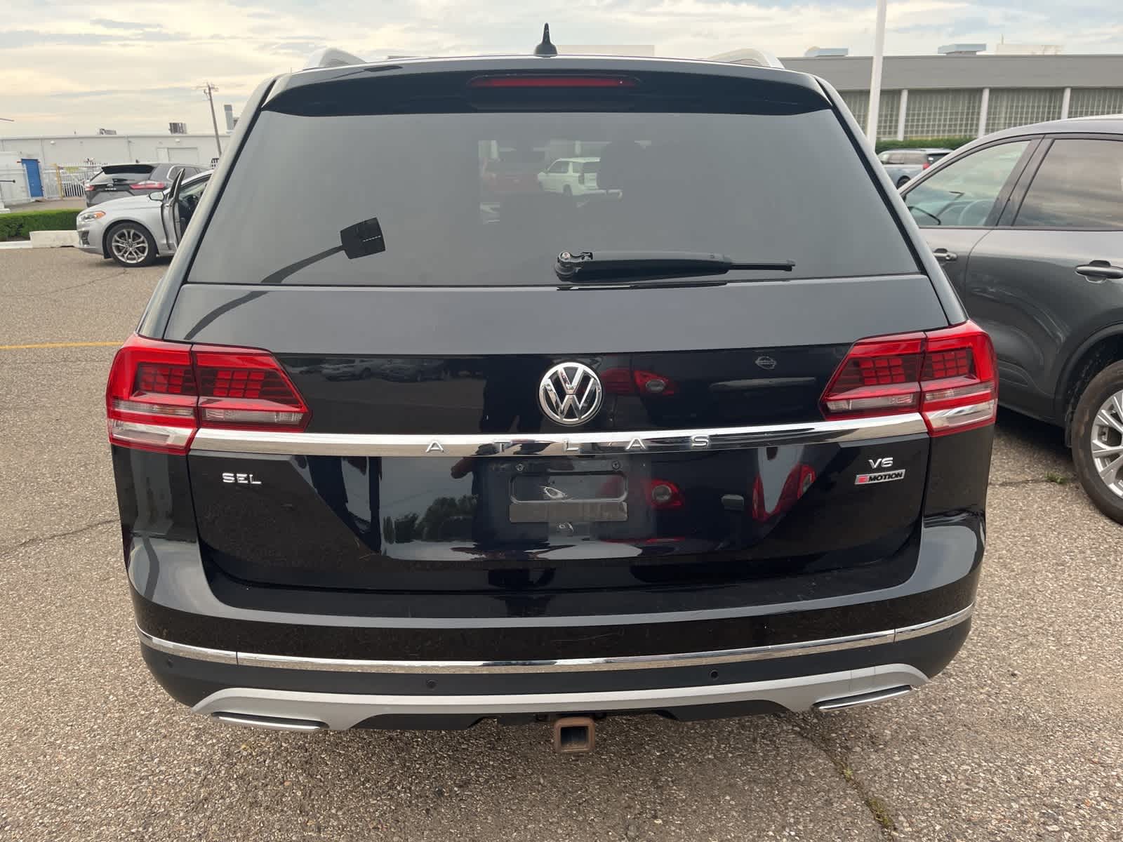 Thumbnail: 2018 Volkswagen Atlas - 11