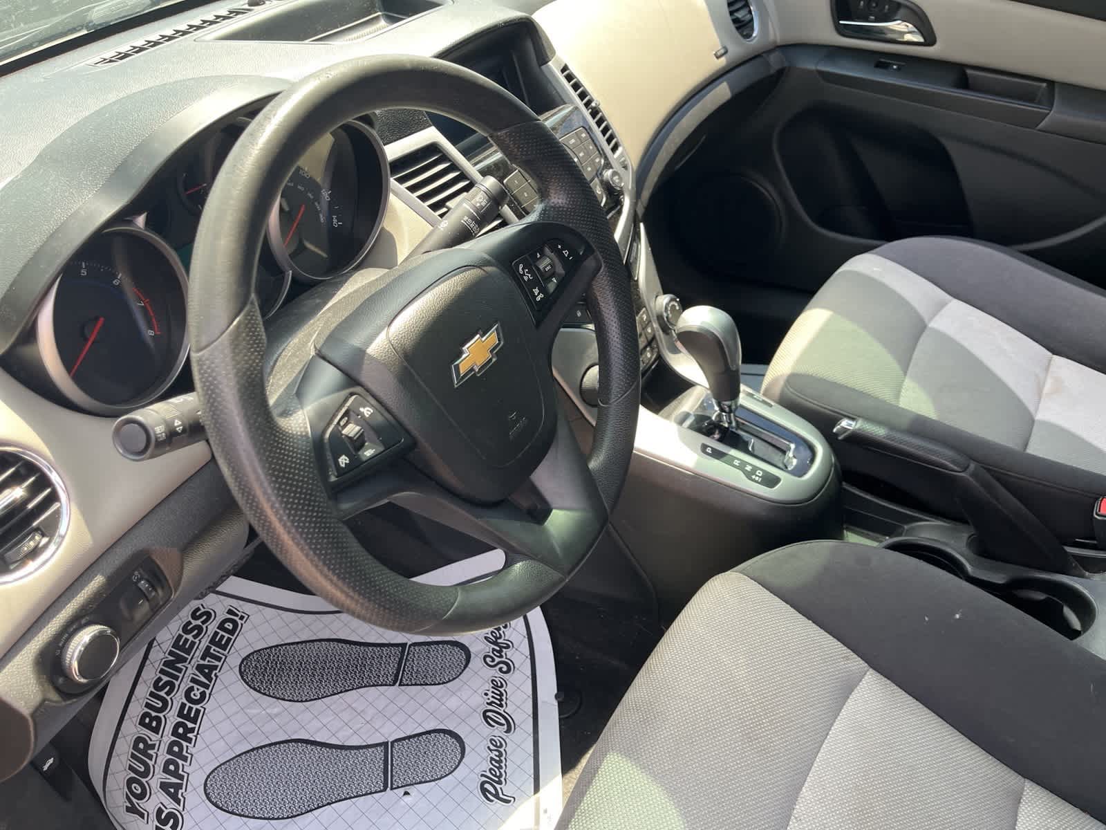 Thumbnail: 2014 Chevrolet Cruze - 23