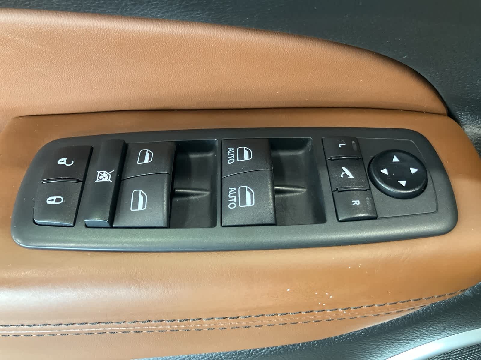 Thumbnail: 2021 Jeep Grand Cherokee - 16