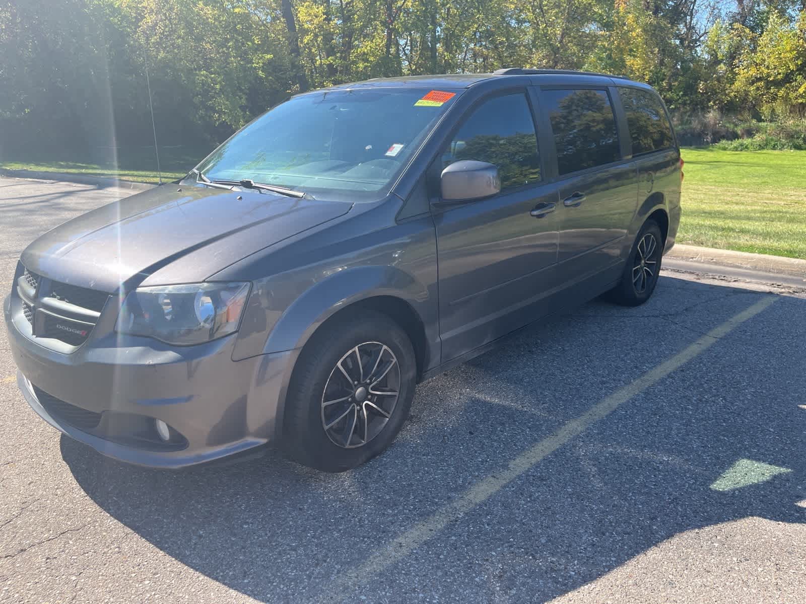 Thumbnail: 2017 Dodge Grand Caravan - 4
