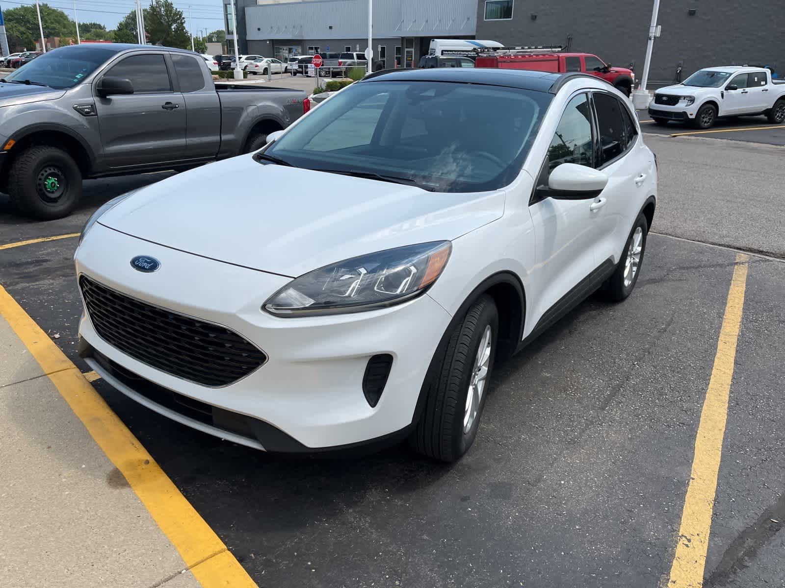 Thumbnail: 2020 Ford Escape - 2
