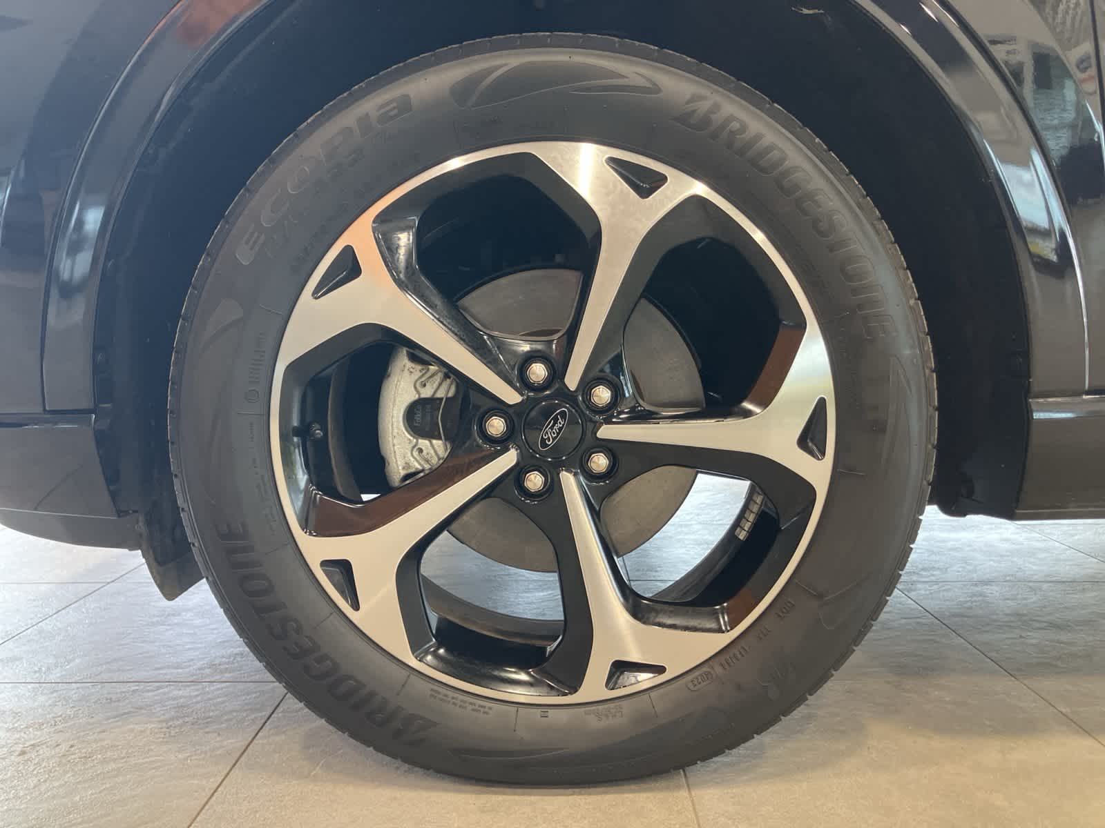 Thumbnail: 2023 Ford Escape - 9