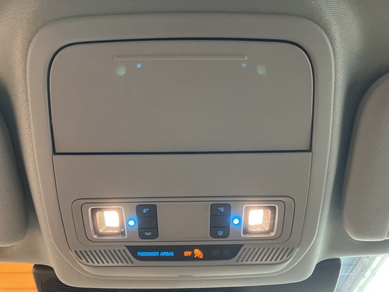 Thumbnail: 2022 Ford Explorer - 22