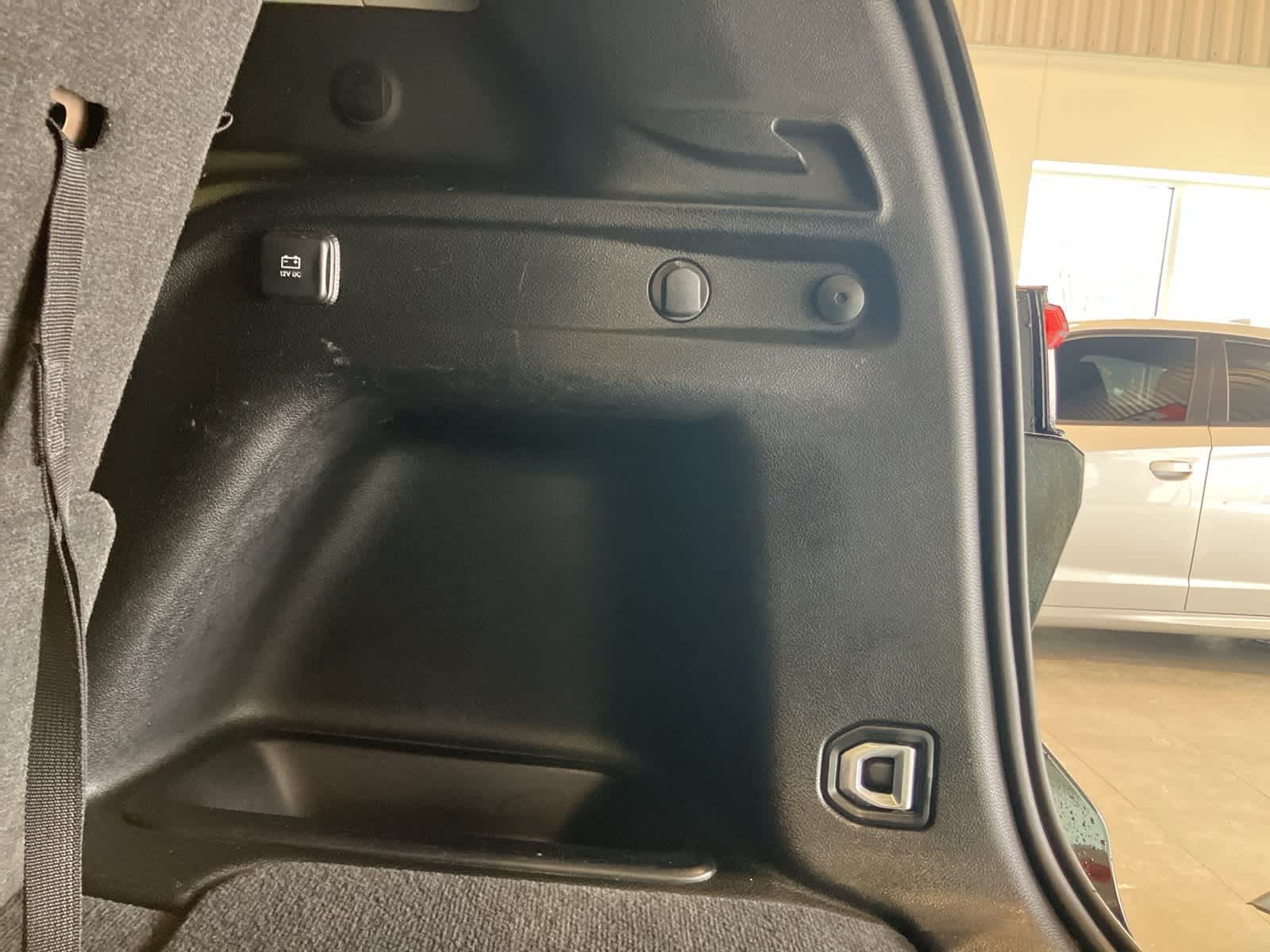 Thumbnail: 2021 Jeep Grand Cherokee L - 29