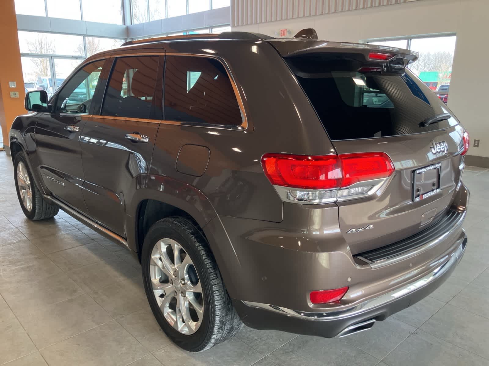 Thumbnail: 2021 Jeep Grand Cherokee - 7