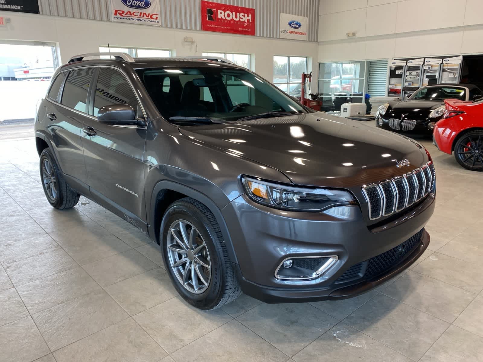 Thumbnail: 2021 Jeep Cherokee - 7