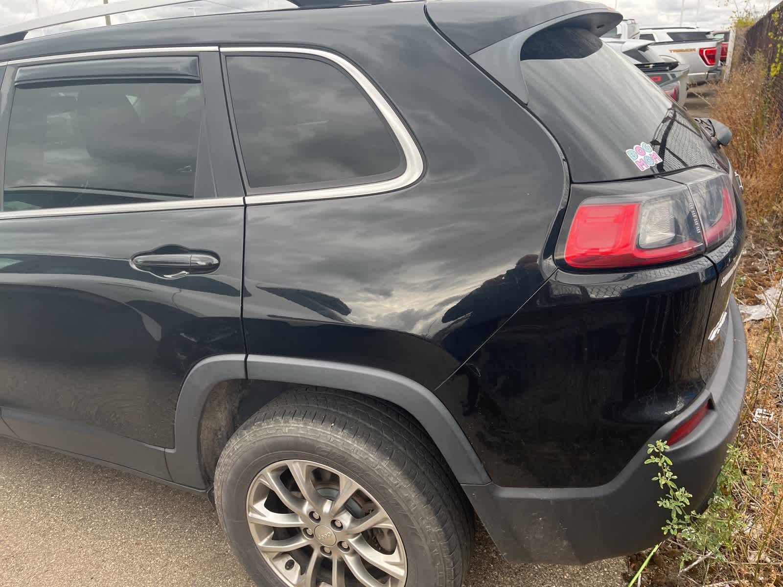 Thumbnail: 2019 Jeep Cherokee - 8