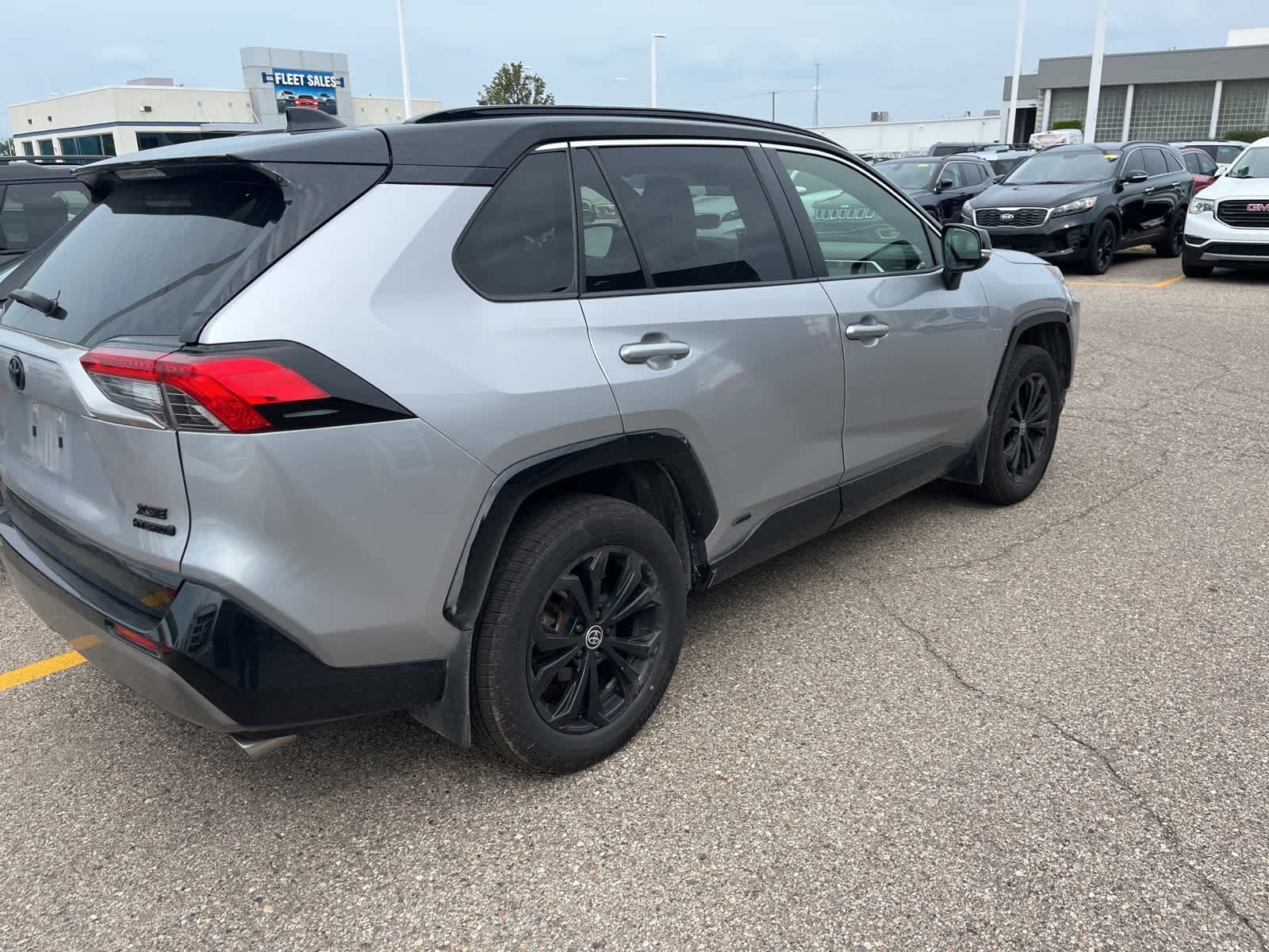 Thumbnail: 2022 Toyota RAV4 - 13