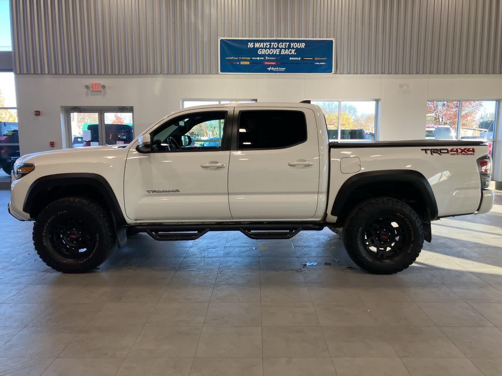 Thumbnail: 2021 Toyota Tacoma - 8