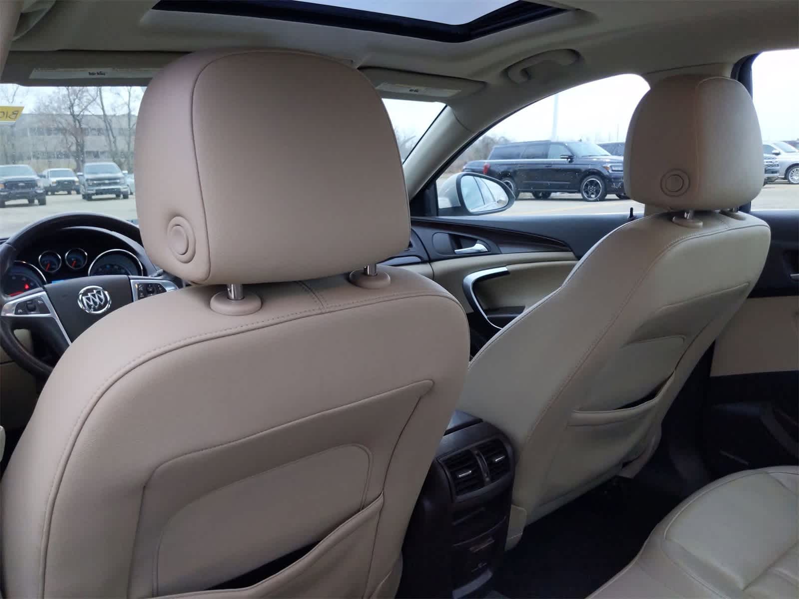 2011 Buick Regal CXL Turbo 18