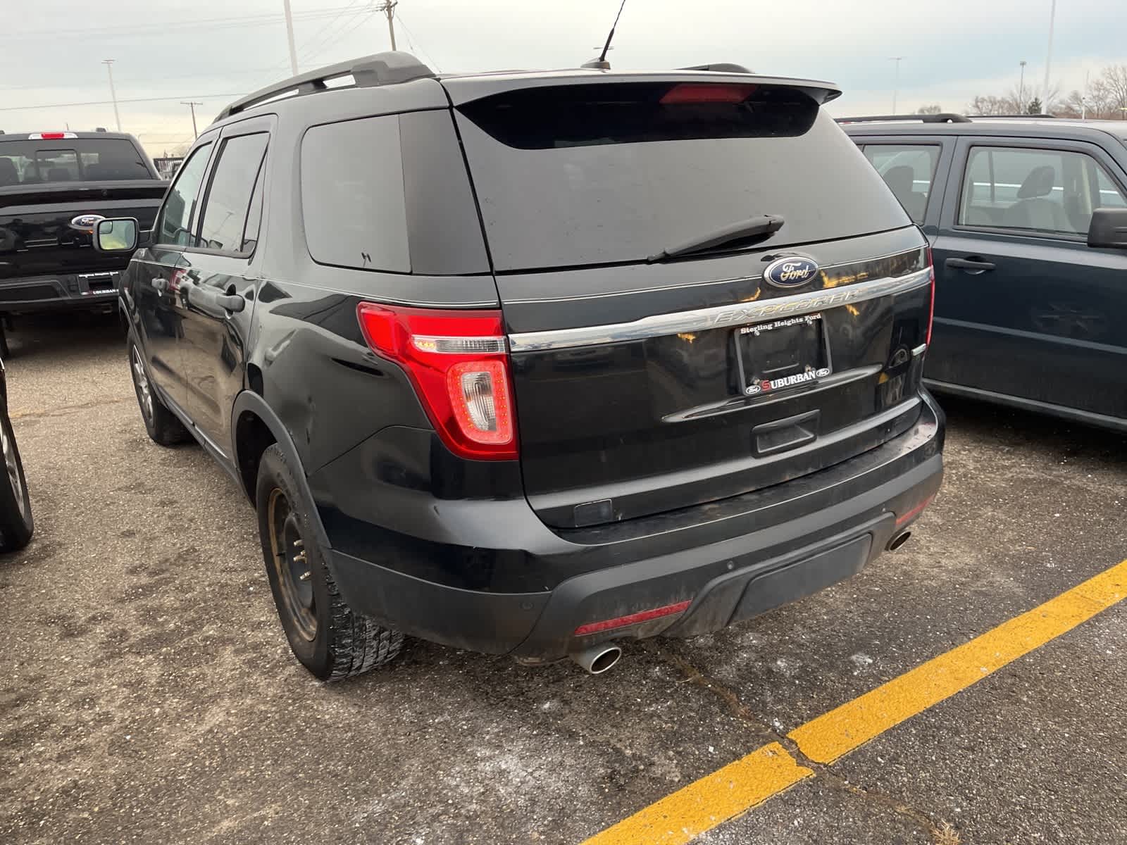 Thumbnail: 2013 Ford Explorer - 9