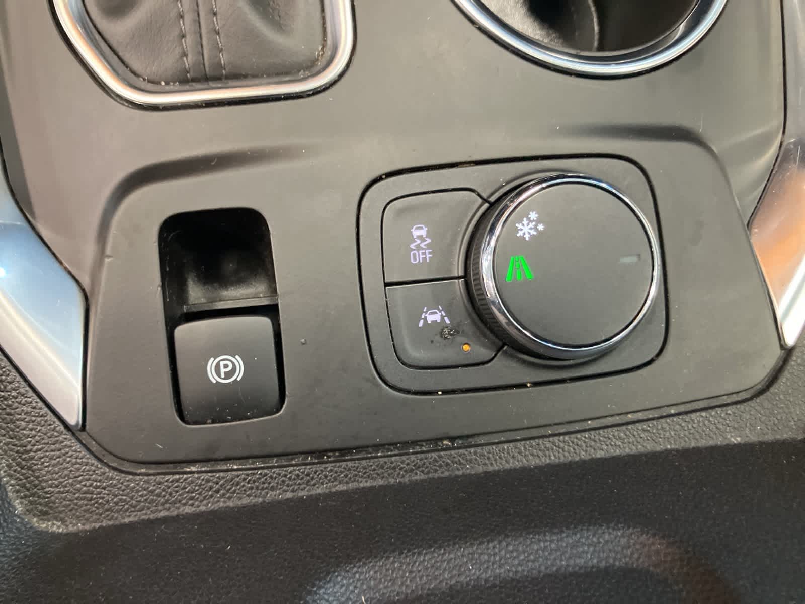 Thumbnail: 2018 Chevrolet Traverse - 20