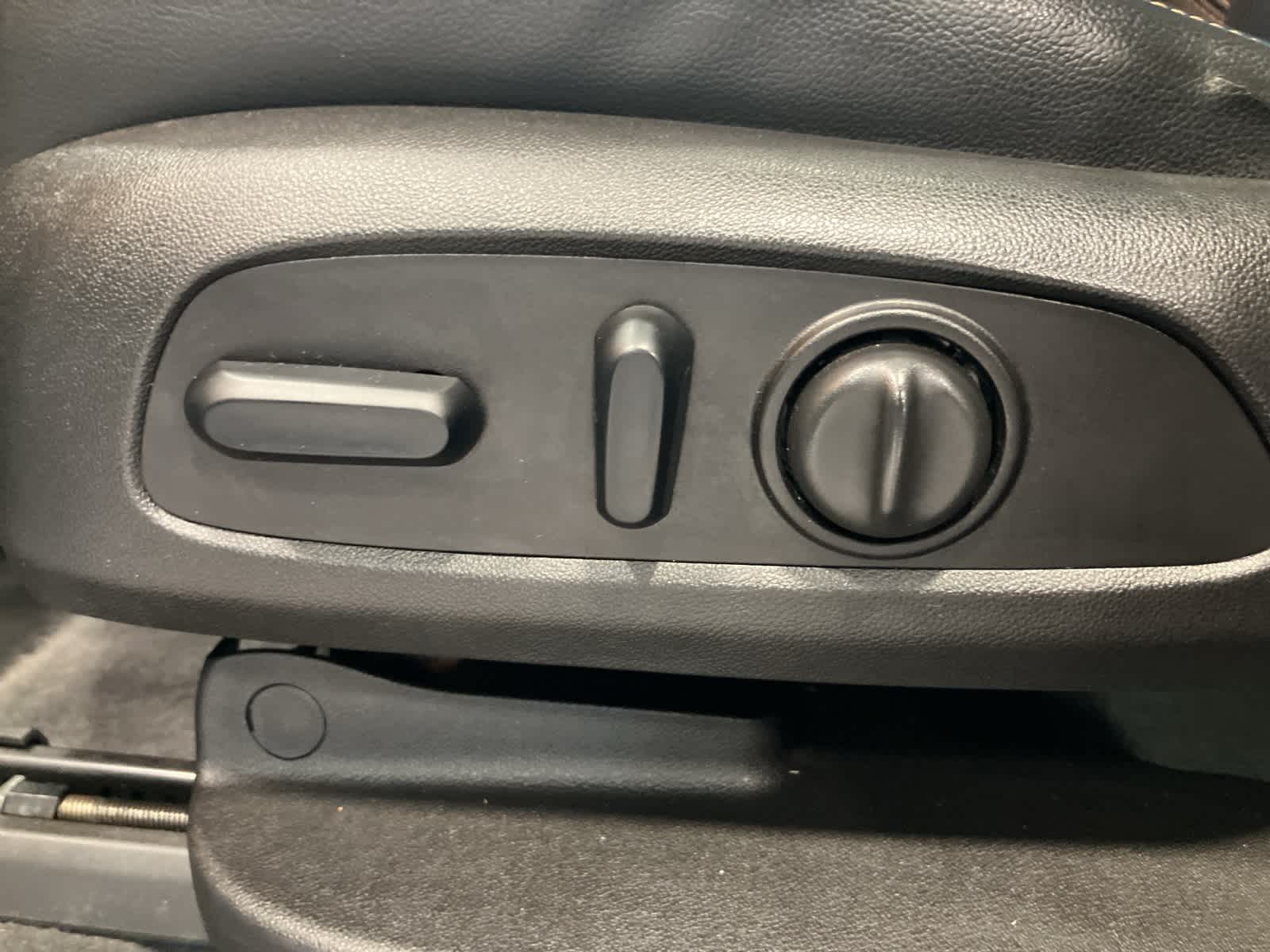 Thumbnail: 2018 Chevrolet Traverse - 13