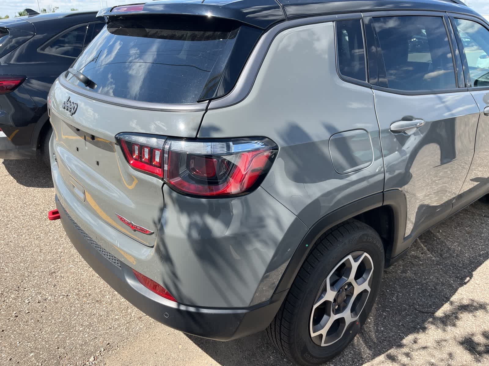 Thumbnail: 2022 Jeep Compass - 12