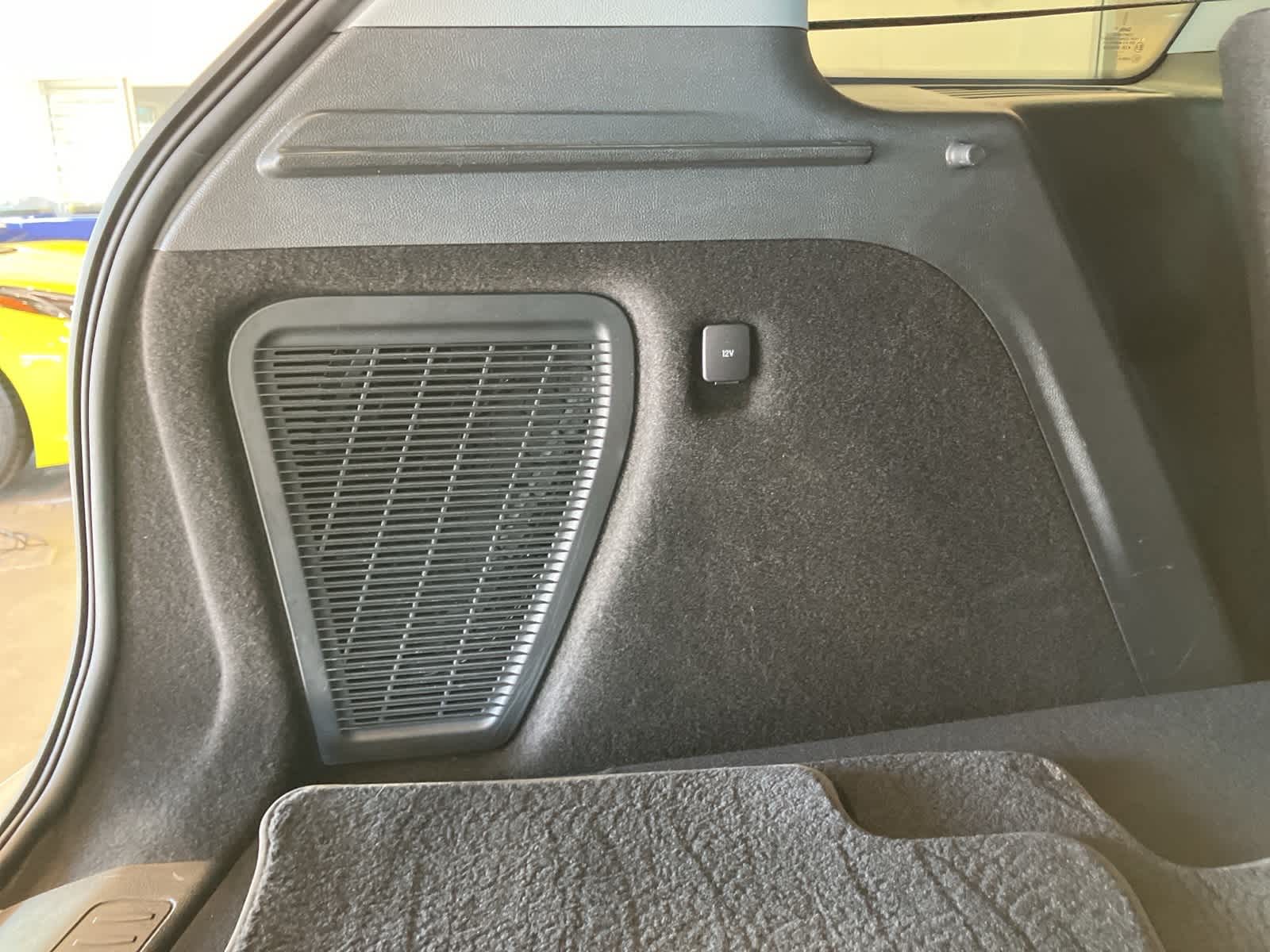 Thumbnail: 2022 Lincoln Corsair - 31