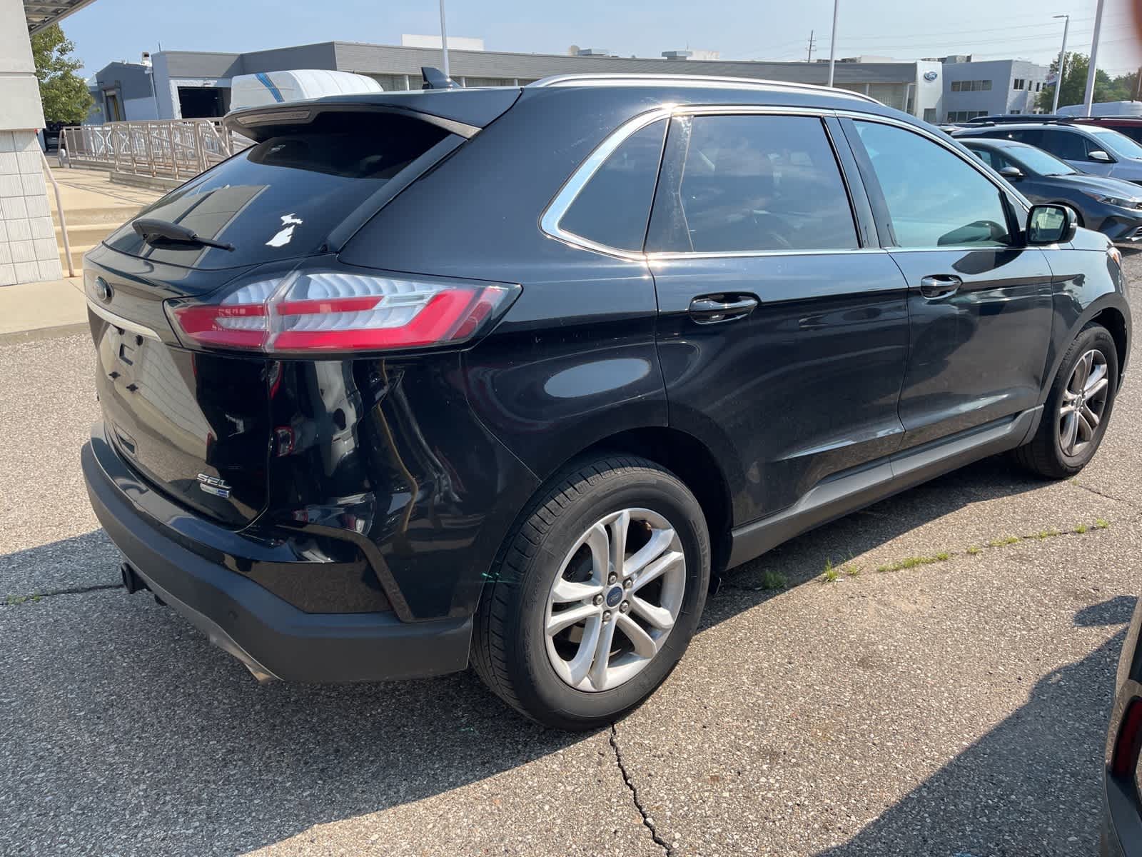 Thumbnail: 2020 Ford Edge - 11