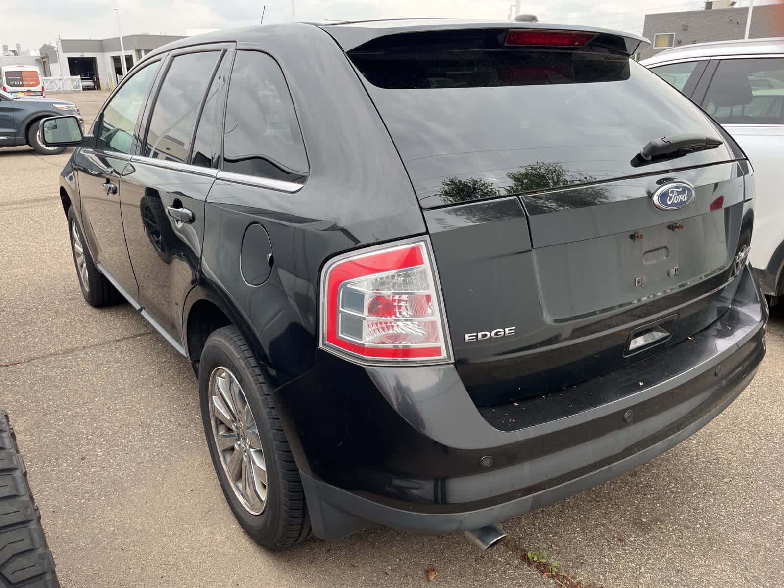Thumbnail: 2010 Ford Edge - 9