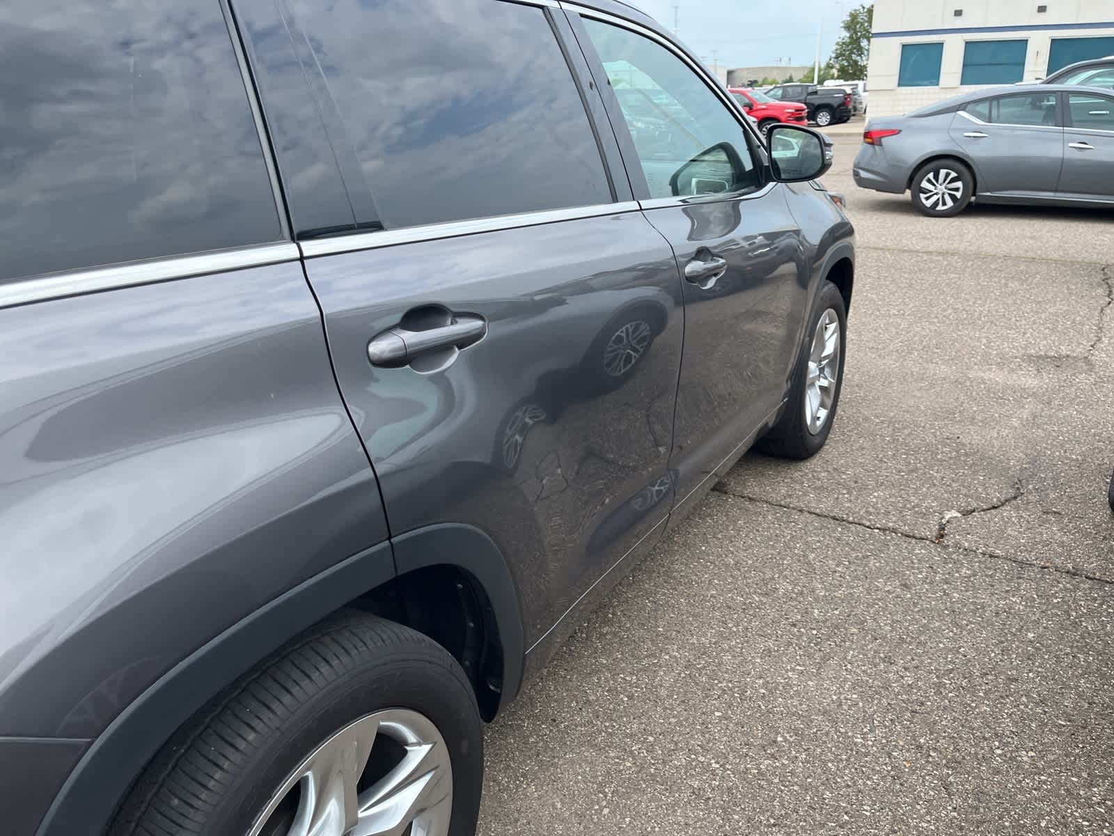 Thumbnail: 2018 Toyota Highlander - 14