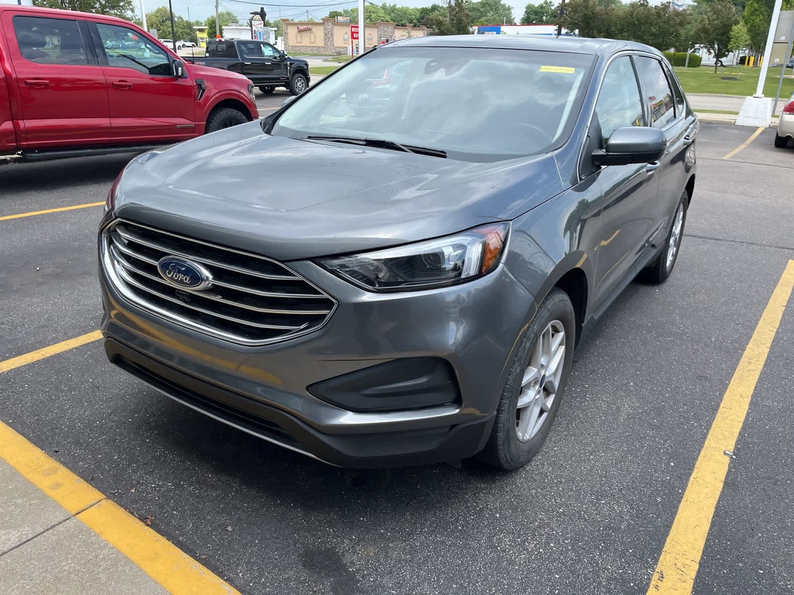 Thumbnail: 2022 Ford Edge - 2