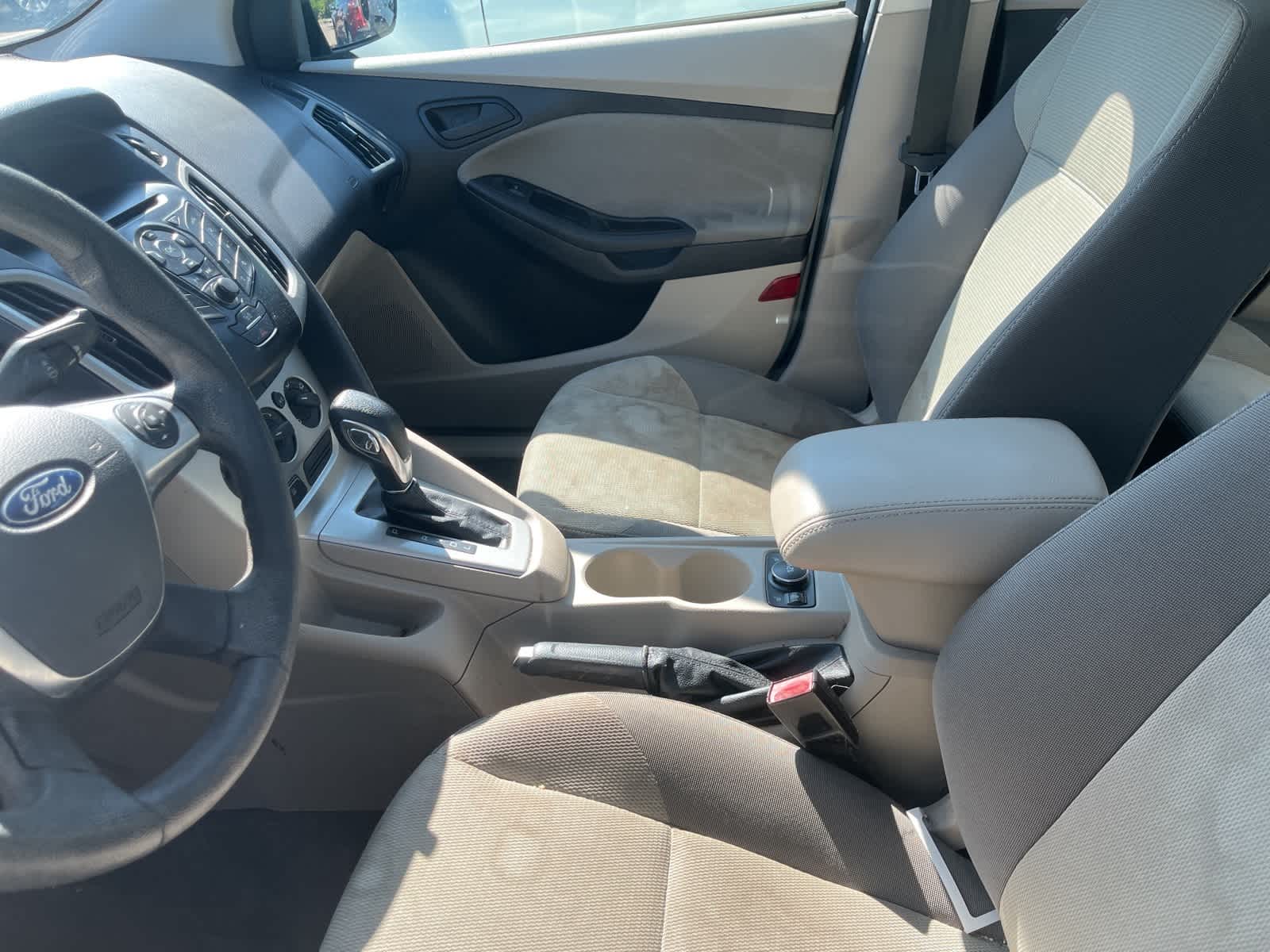 Thumbnail: 2012 Ford Focus - 23