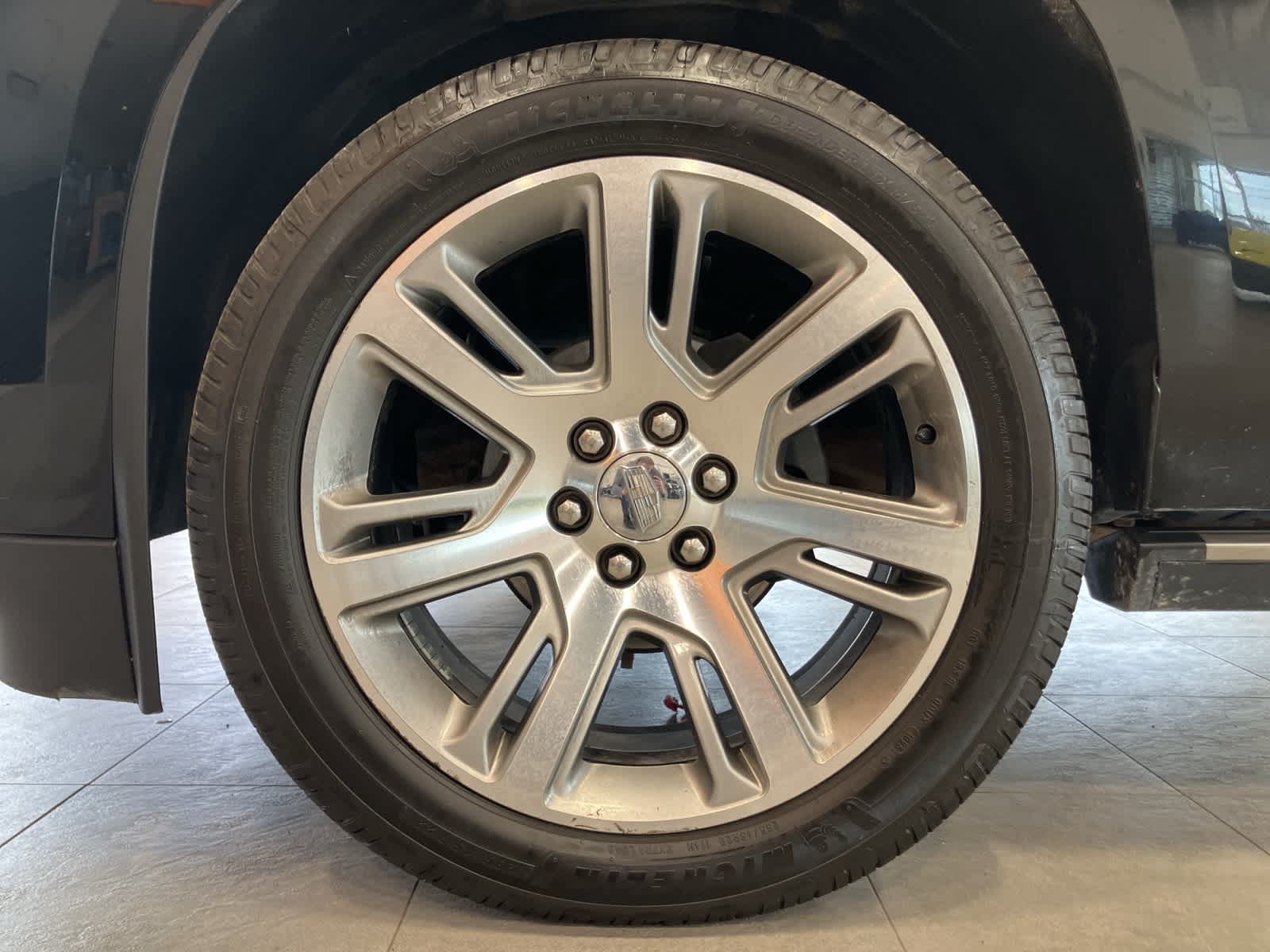 Thumbnail: 2017 Cadillac Escalade - 9