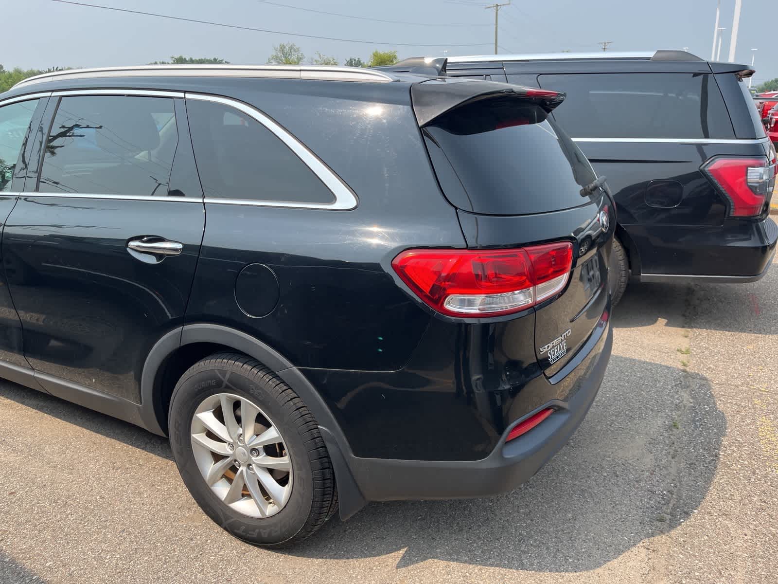 Thumbnail: 2016 Kia Sorento - 7
