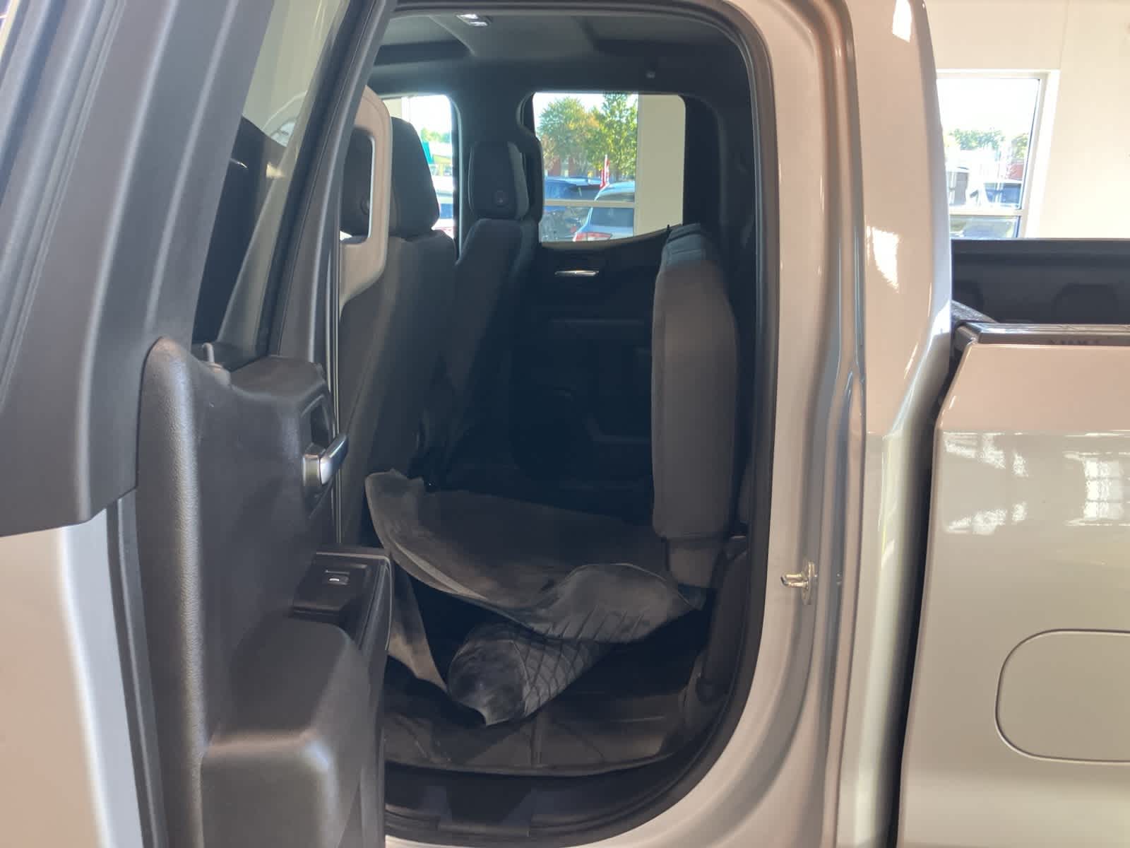 Thumbnail: 2020 Chevrolet Silverado 1500 - 24