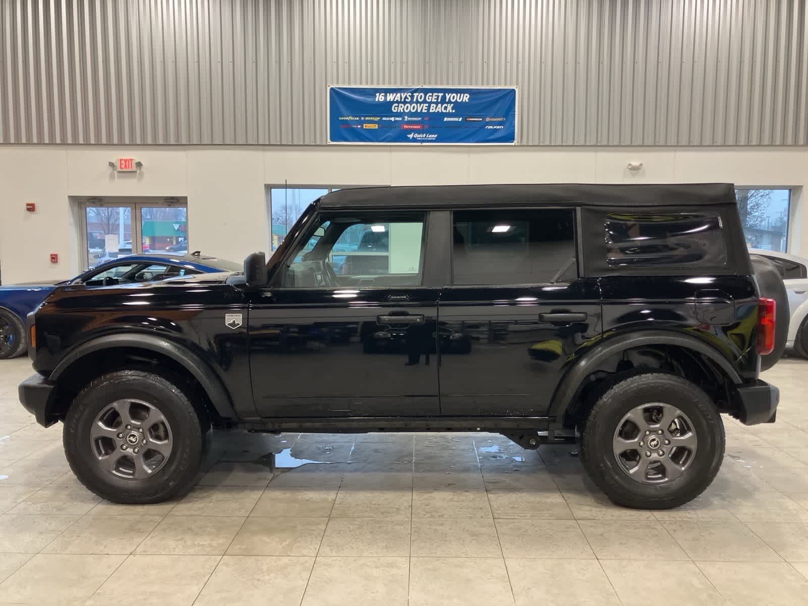 Thumbnail: 2023 Ford Bronco - 8