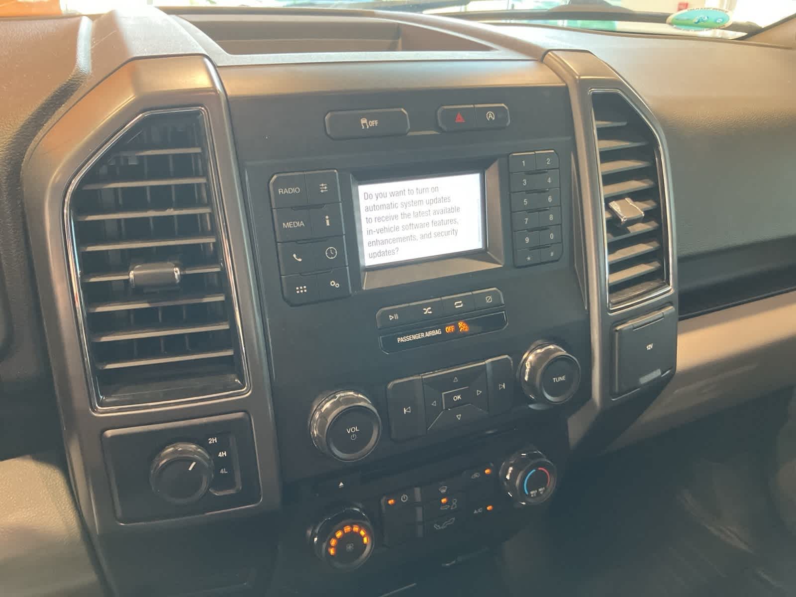 Thumbnail: 2018 Ford F-150 - 20