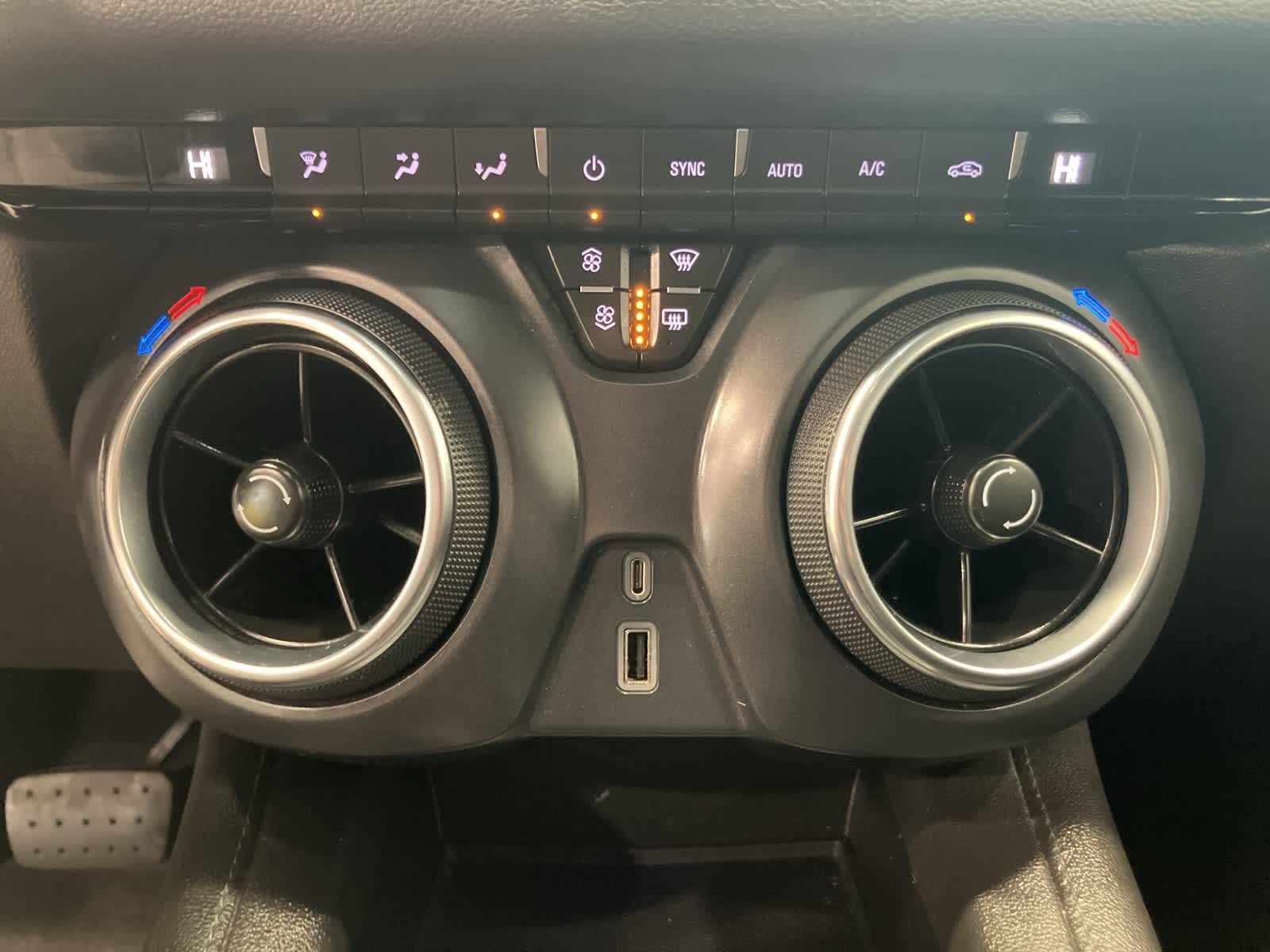 Thumbnail: 2021 Chevrolet Blazer - 19