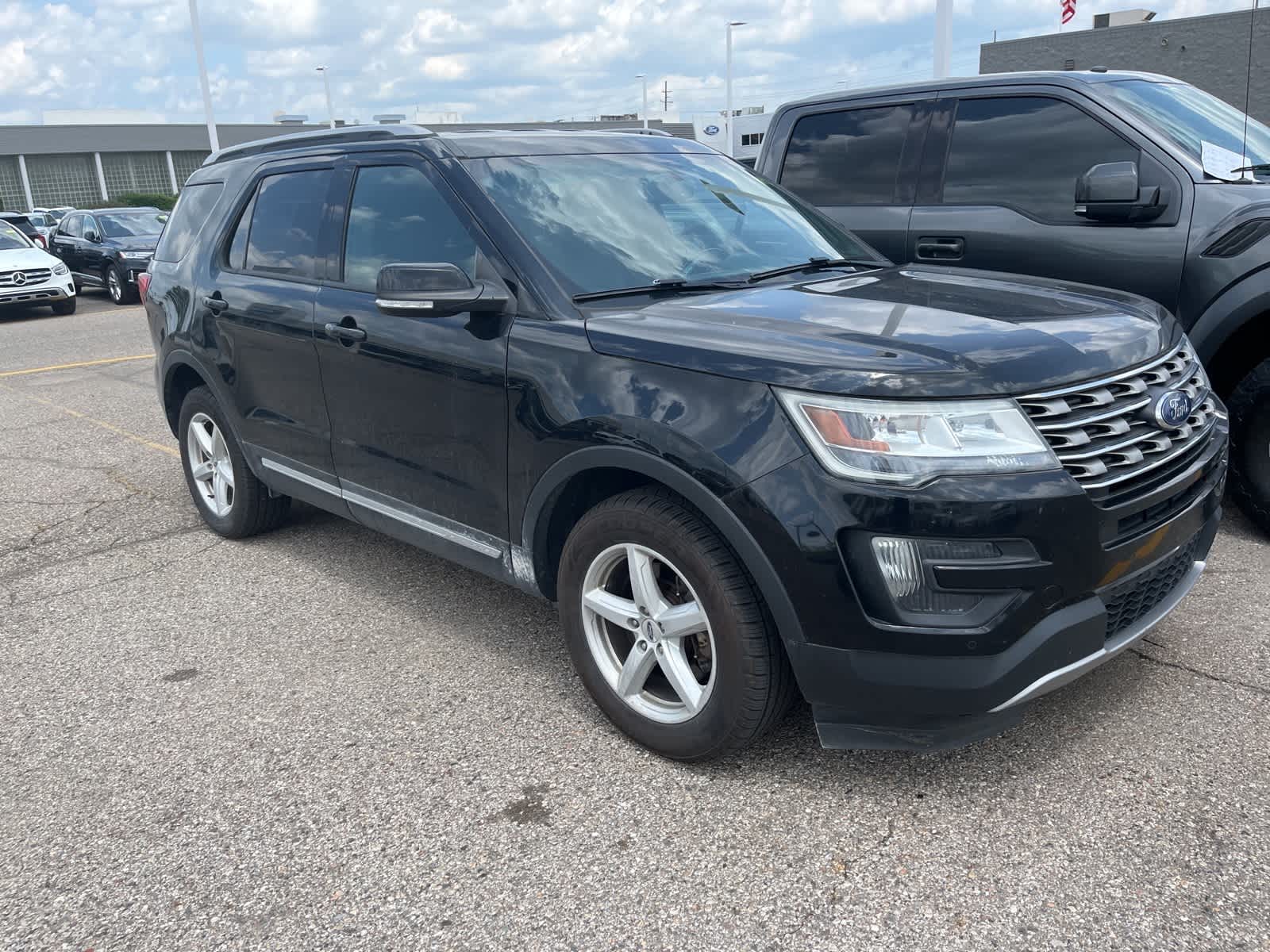 2016 Ford Explorer XLT 16