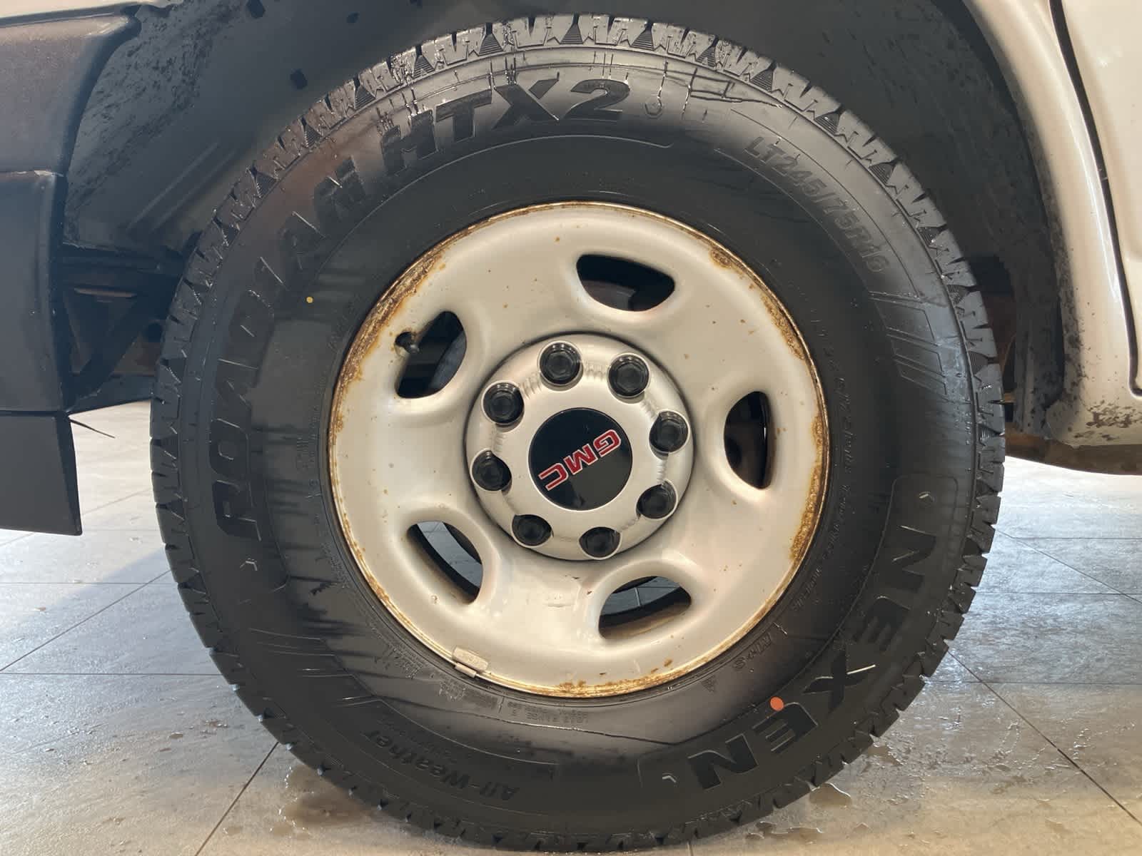 Thumbnail: 2021 GMC Savana - 9