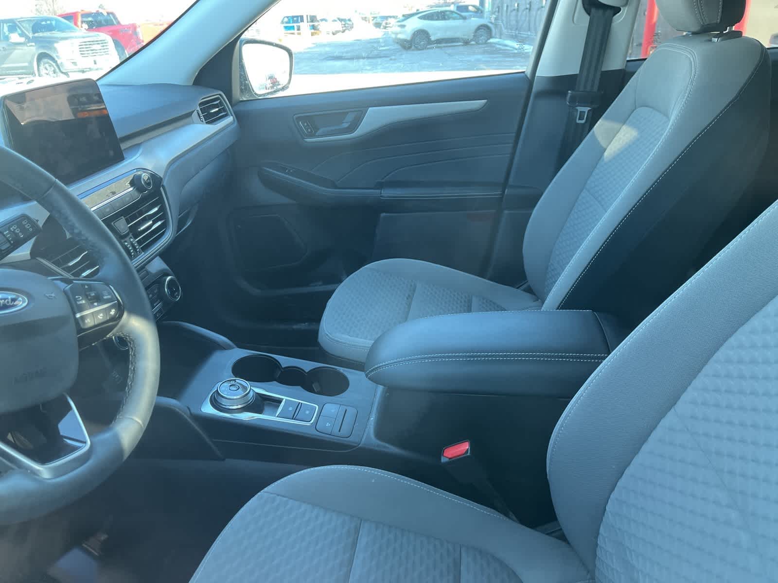 Thumbnail: 2022 Ford Escape - 27