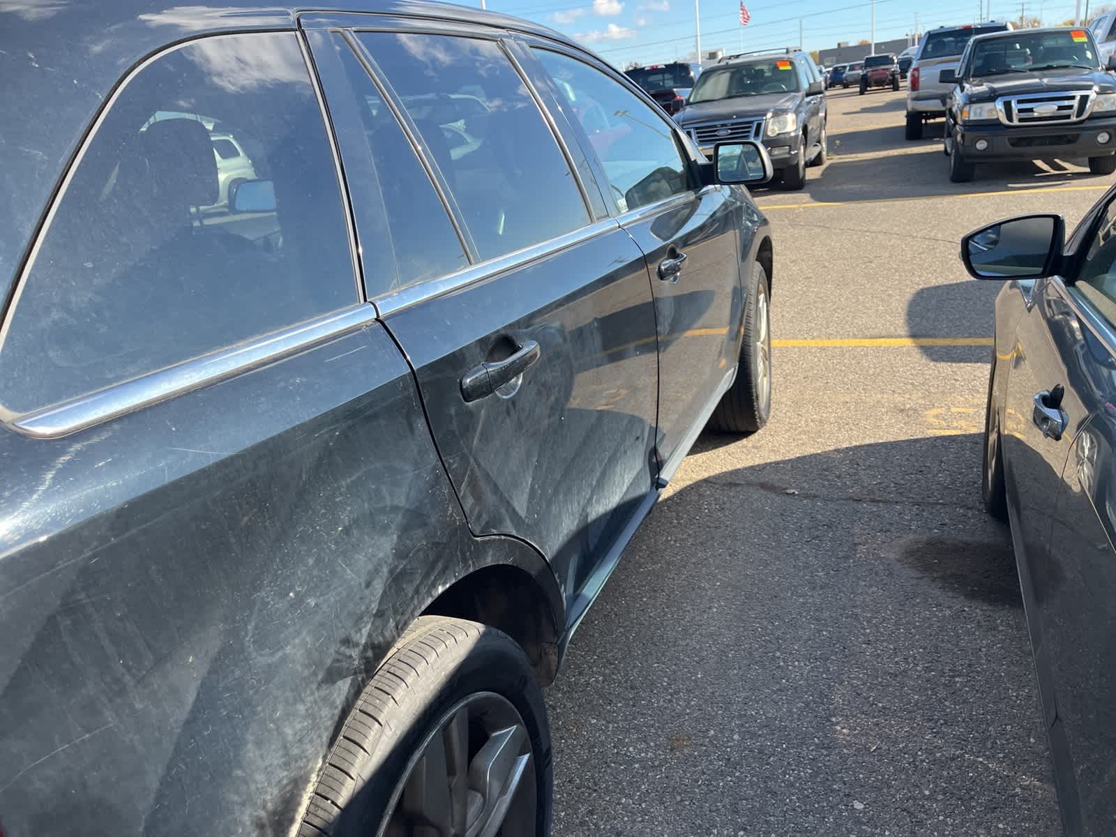 Thumbnail: 2011 Ford Edge - 15