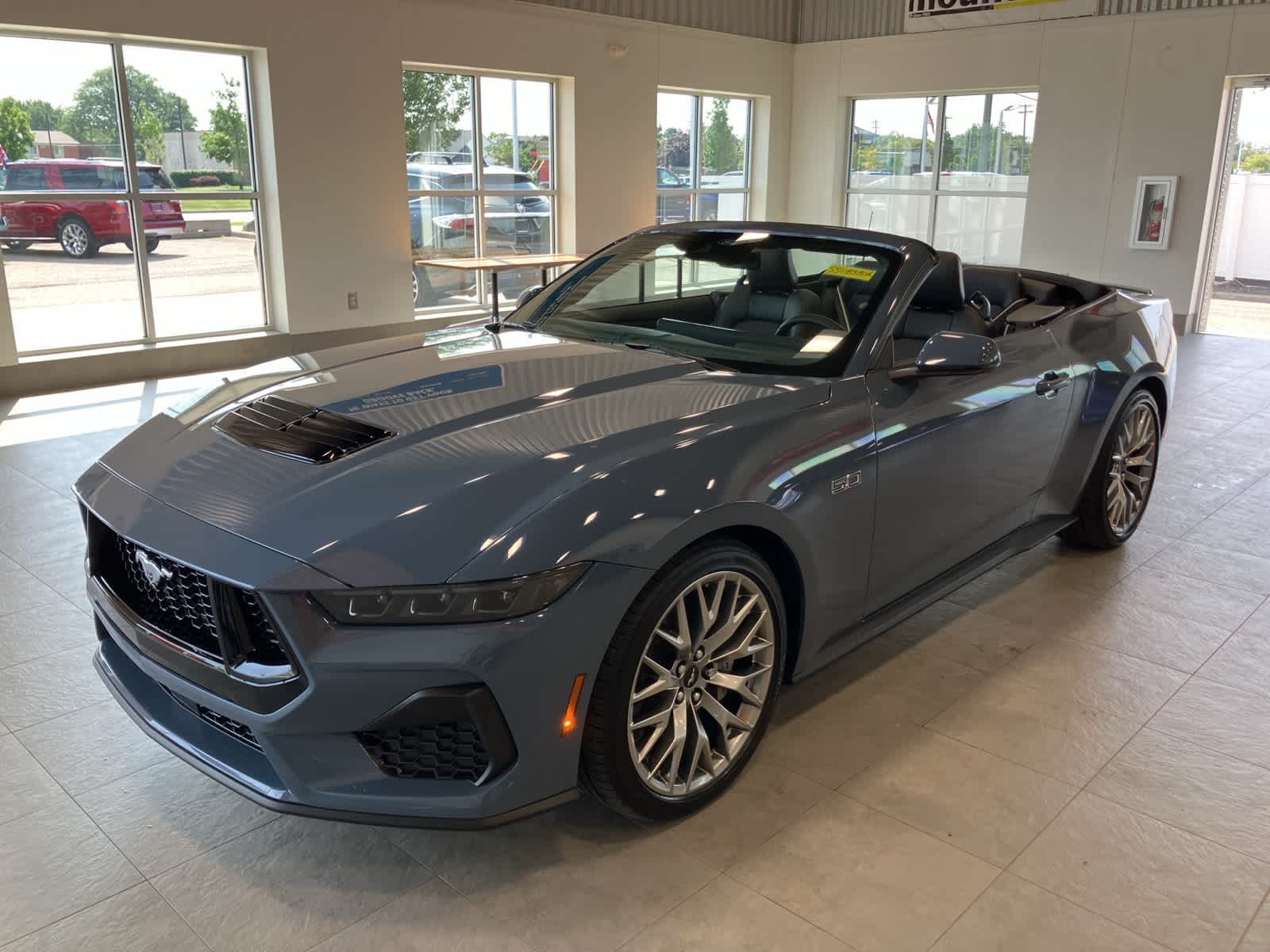 Thumbnail: 2025 Ford Mustang - 1
