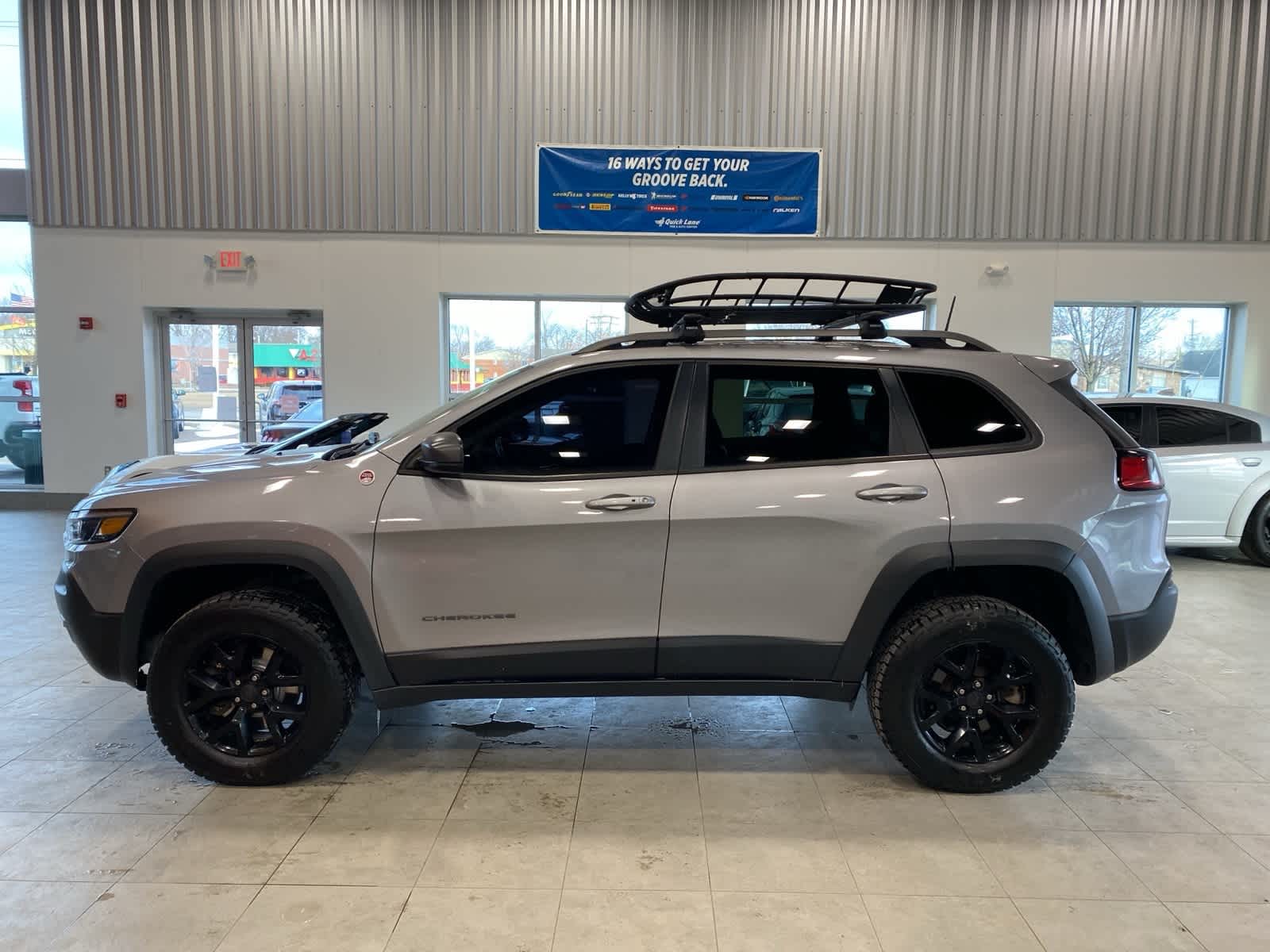 Thumbnail: 2020 Jeep Cherokee - 2