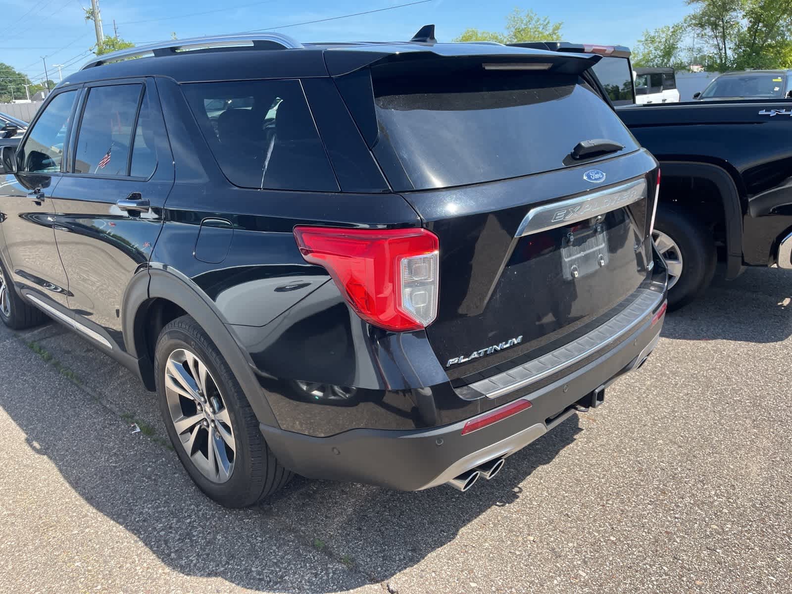 Thumbnail: 2020 Ford Explorer - 8