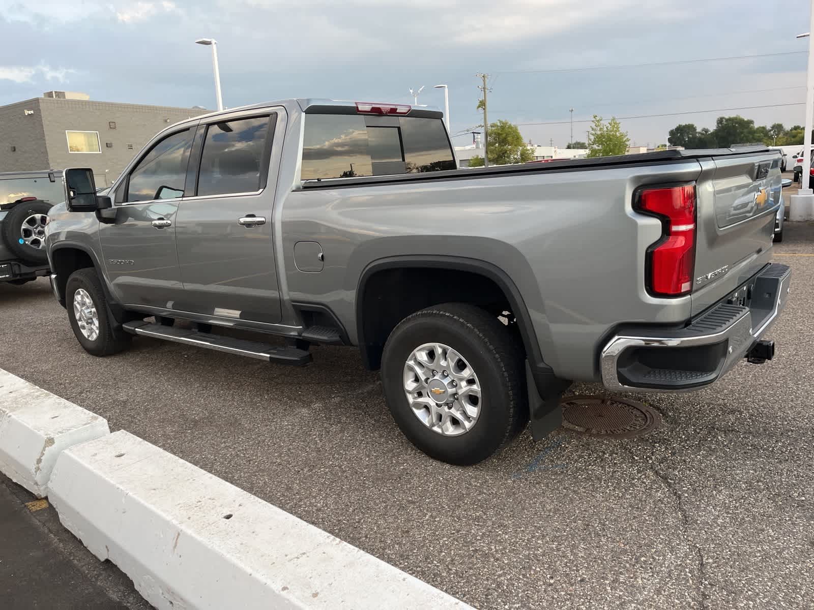 Thumbnail: 2025 Chevrolet Silverado 2500 - 7
