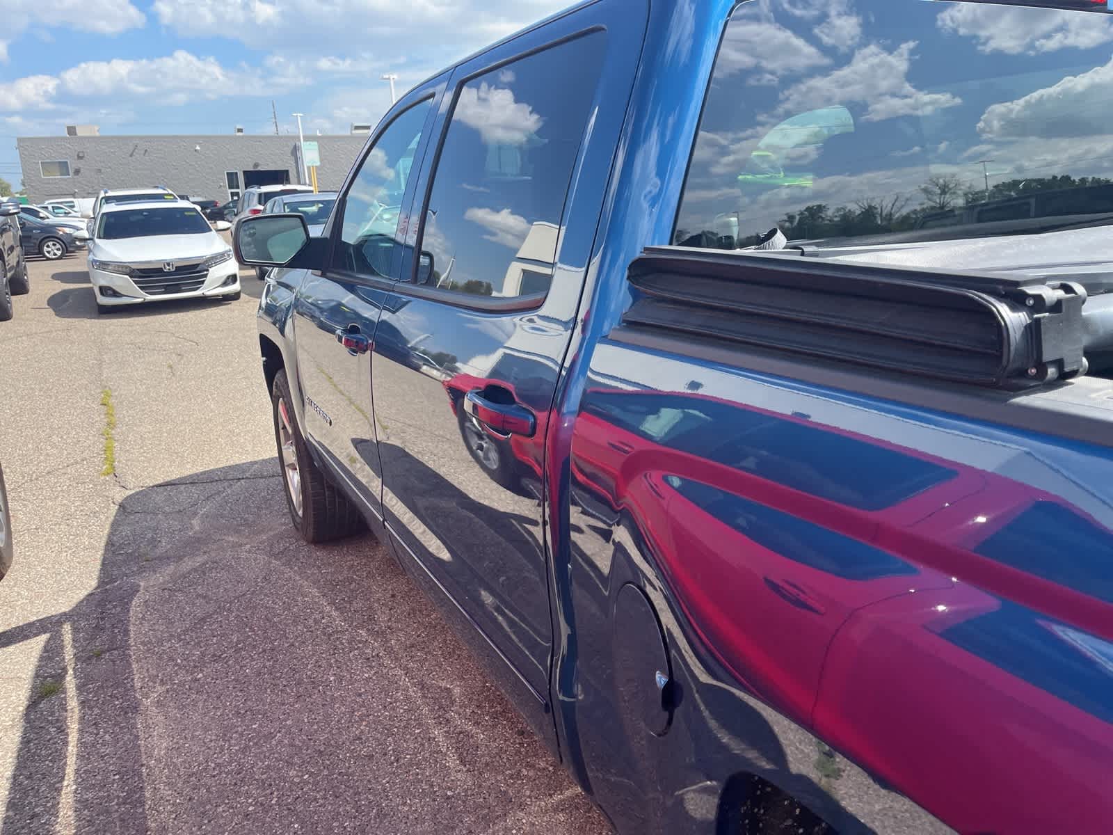 Thumbnail: 2018 Chevrolet Silverado 1500 - 10