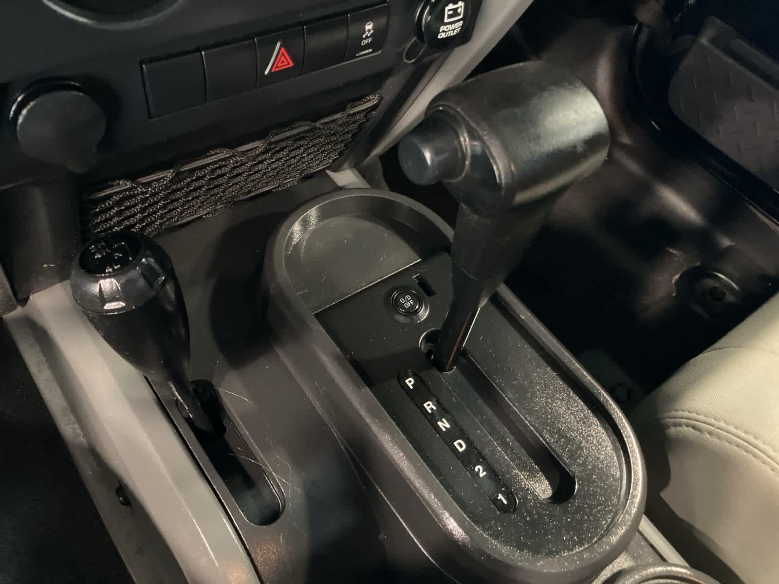 Thumbnail: 2010 Jeep Wrangler - 14