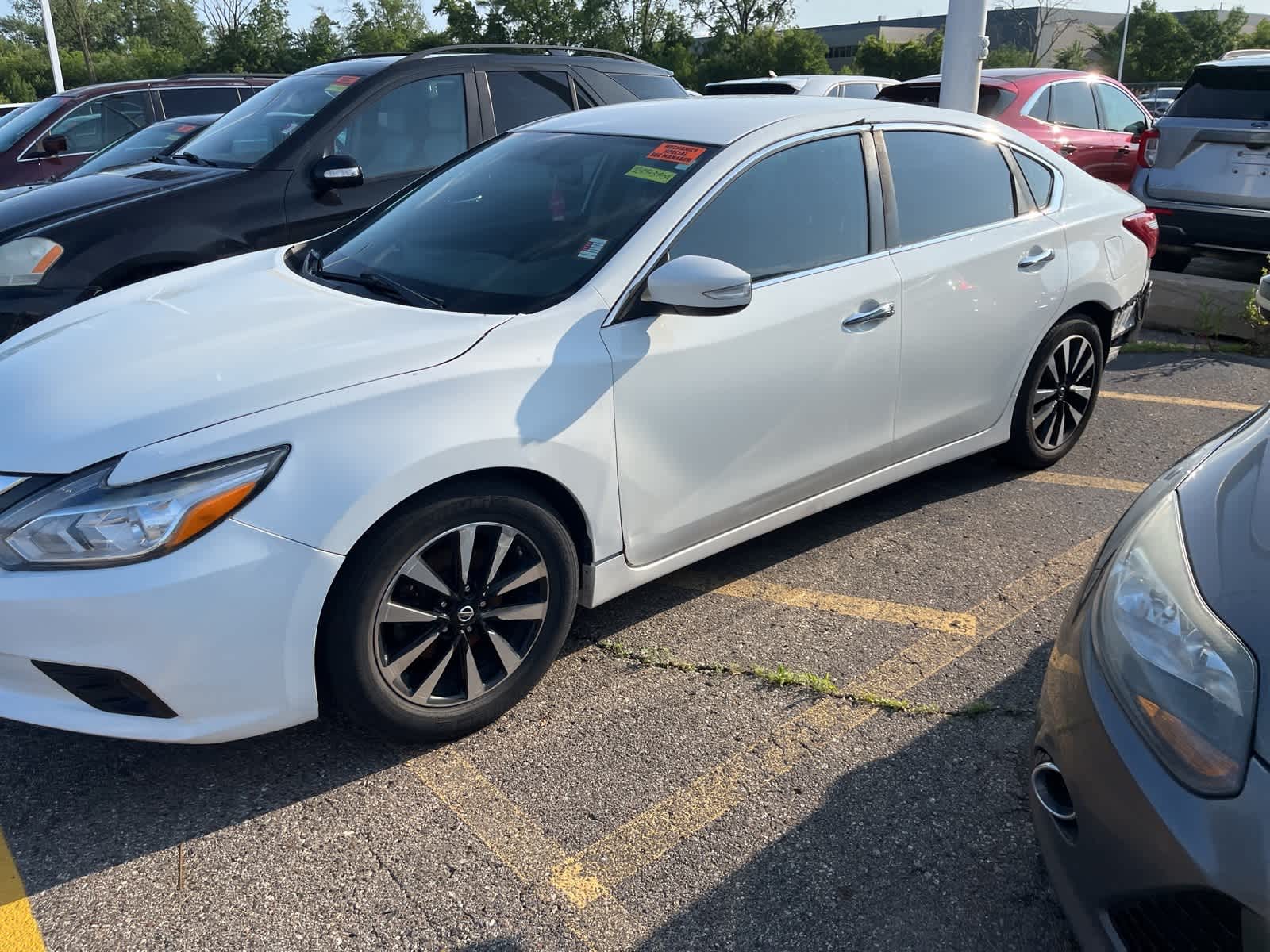 Thumbnail: 2018 Nissan Altima - 8