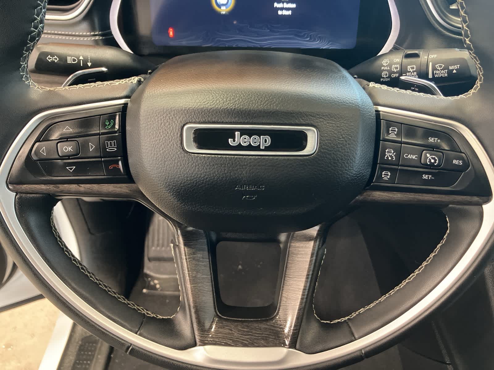 Thumbnail: 2023 Jeep Grand Cherokee - 15