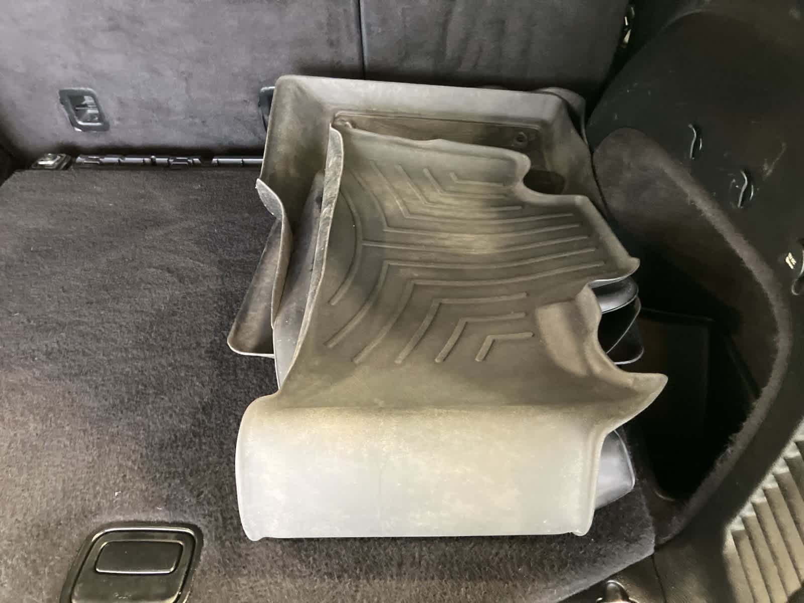 Thumbnail: 2014 Jeep Grand Cherokee - 28