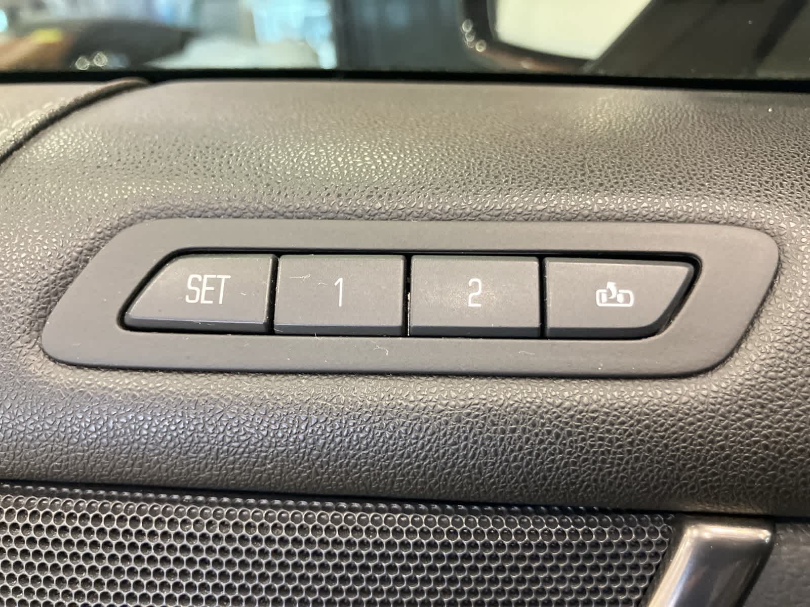 Thumbnail: 2015 Cadillac ATS - 16