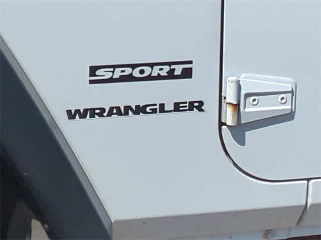 2014 Jeep Wrangler Sport 13