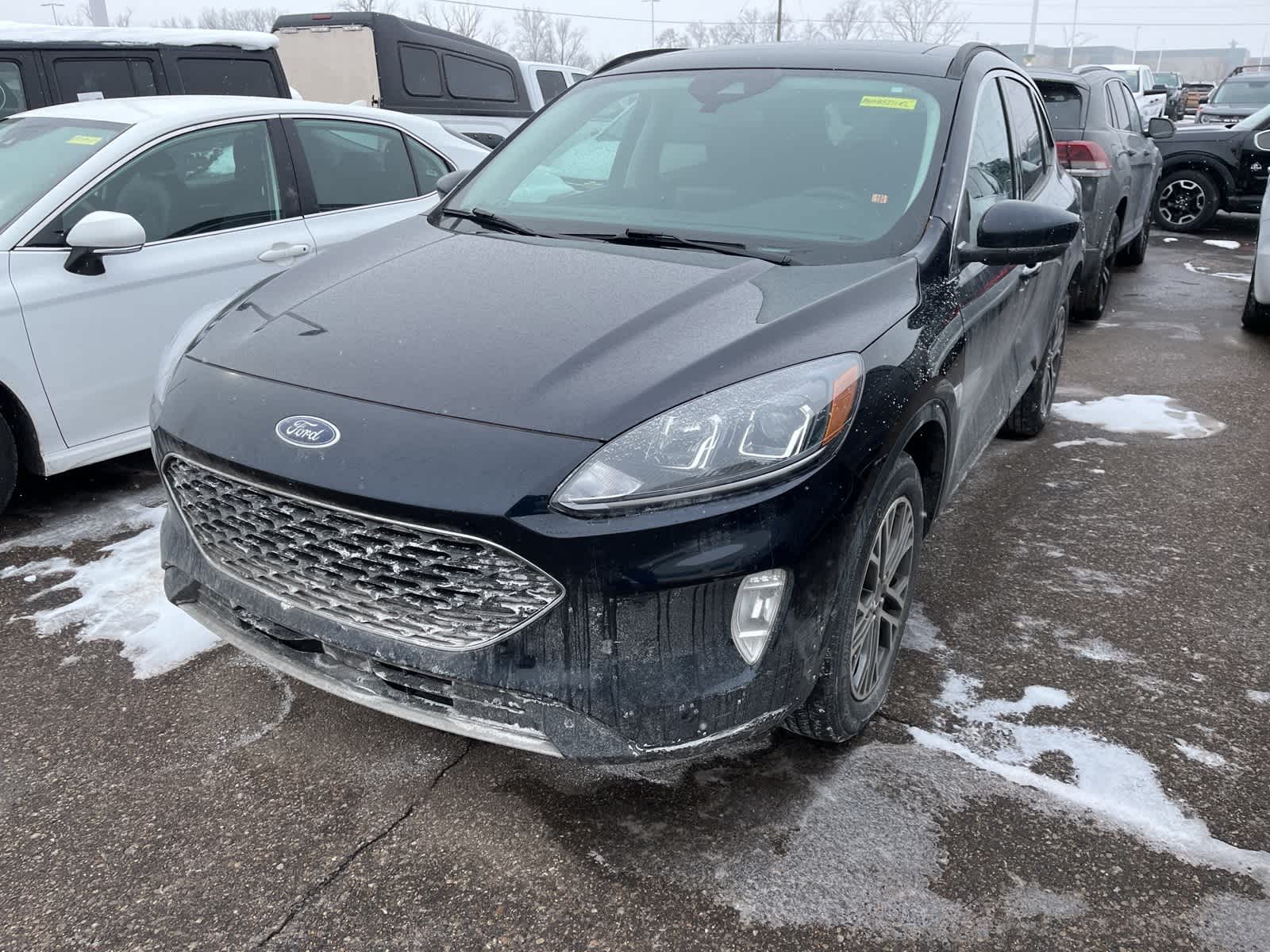 Thumbnail: 2021 Ford Escape - 3