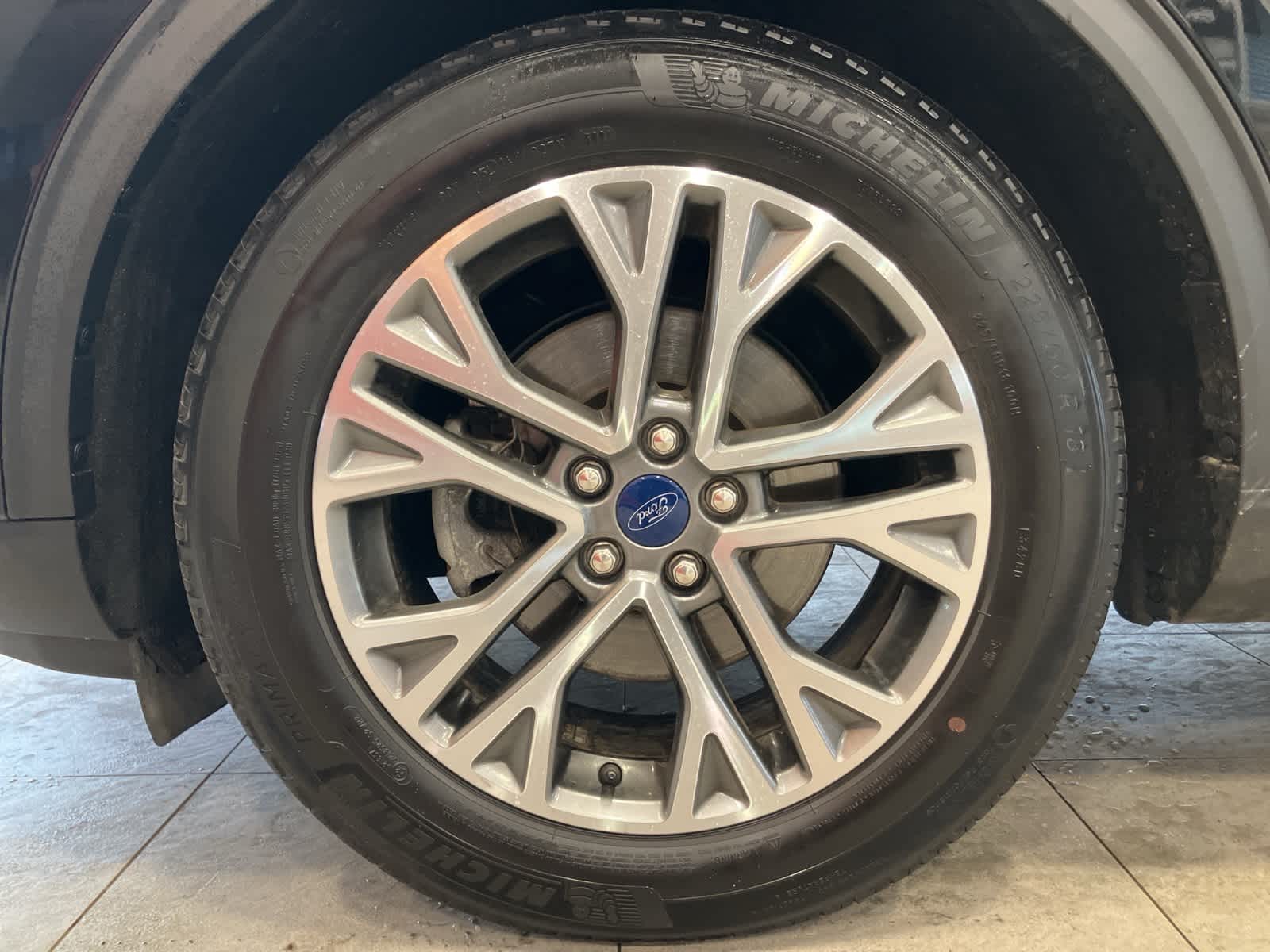 Thumbnail: 2021 Ford Escape - 9