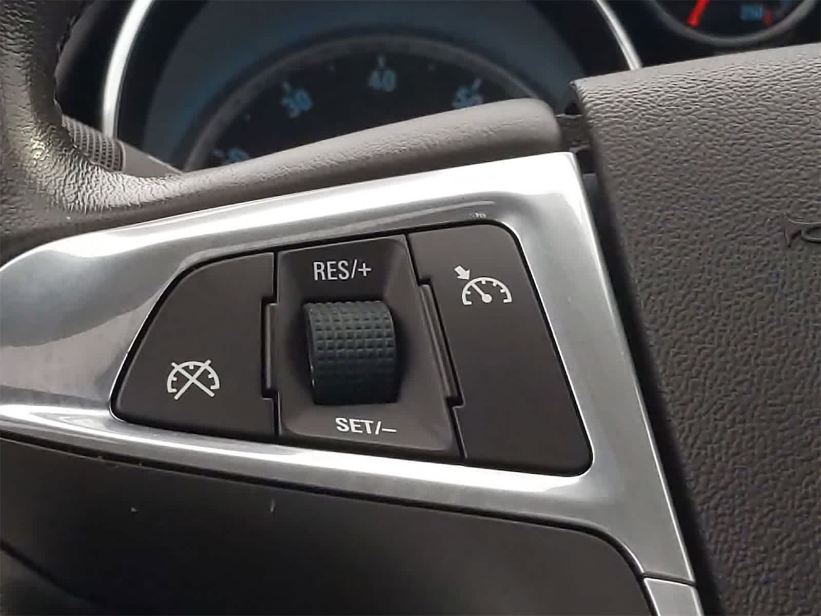 2011 Buick Regal CXL Turbo 24