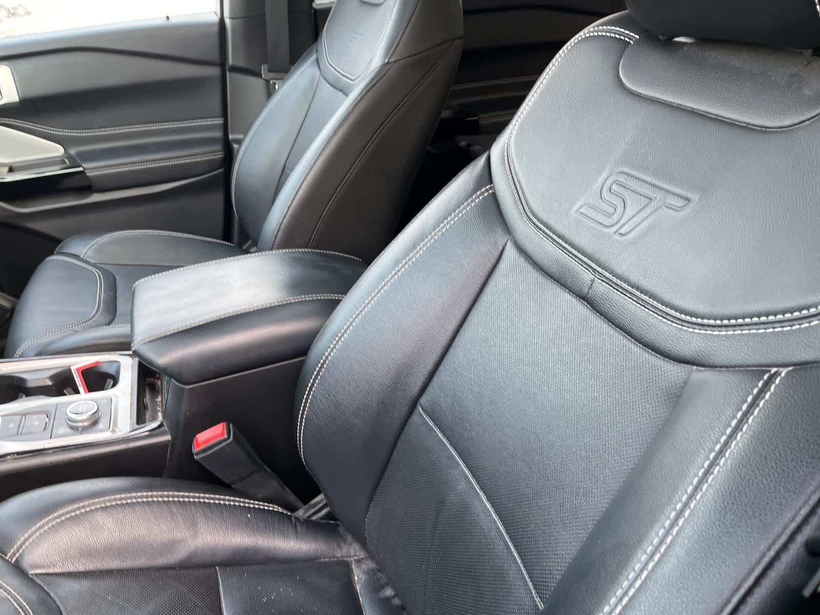 Thumbnail: 2022 Ford Explorer - 24