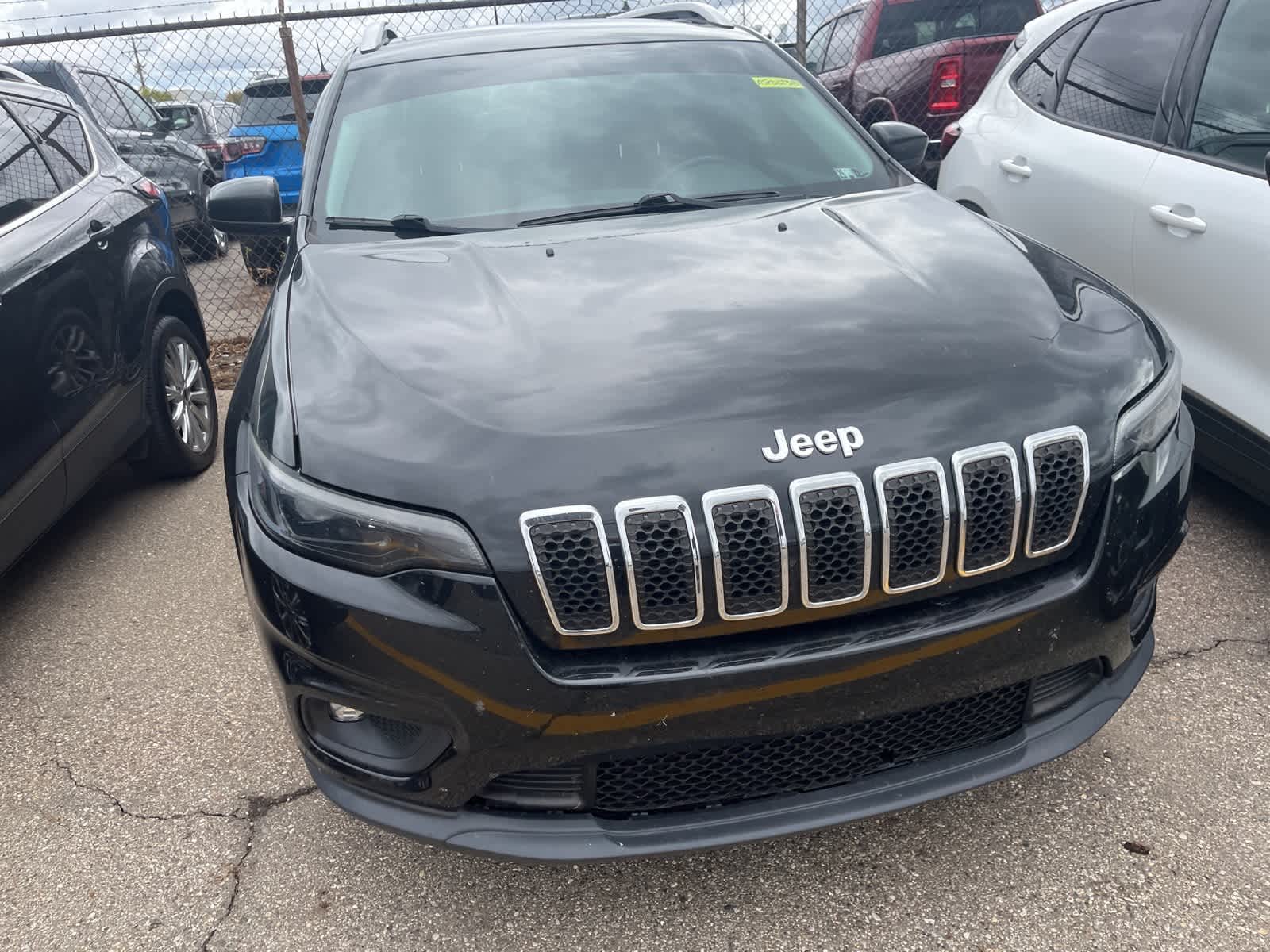 Thumbnail: 2019 Jeep Cherokee - 20